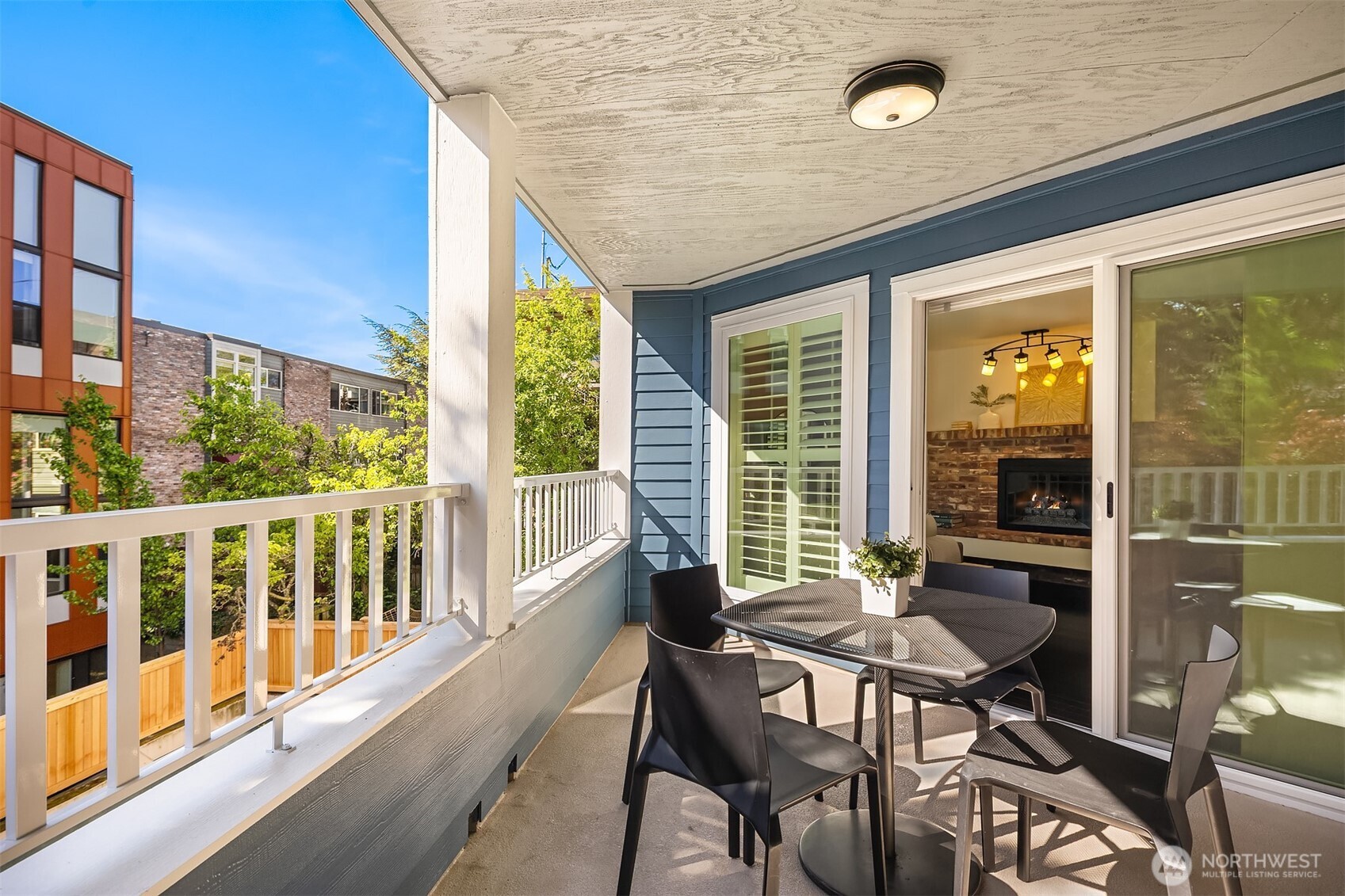 303 13th Avenue E Unit: 202