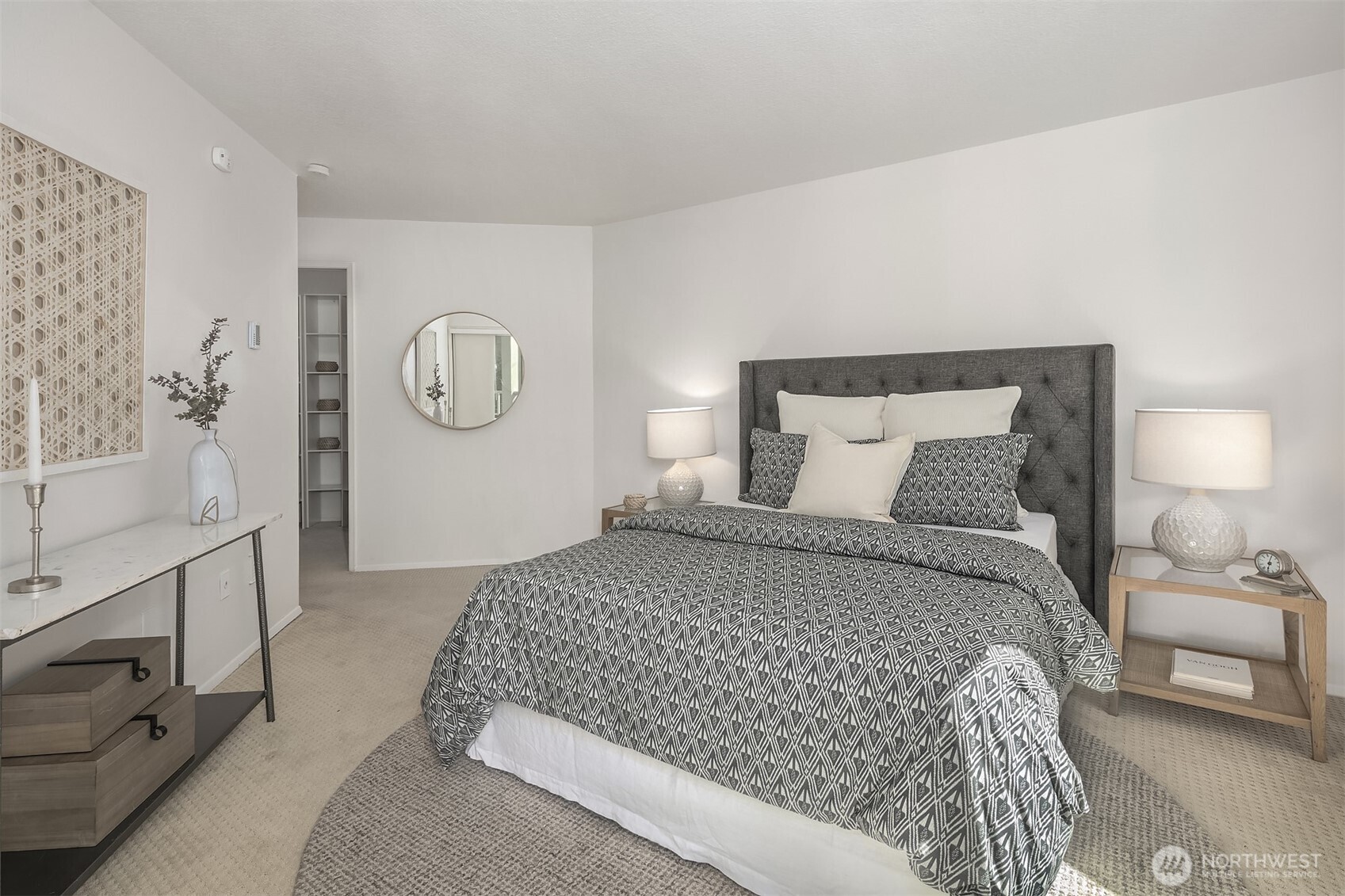 303 13th Avenue E Unit: 202