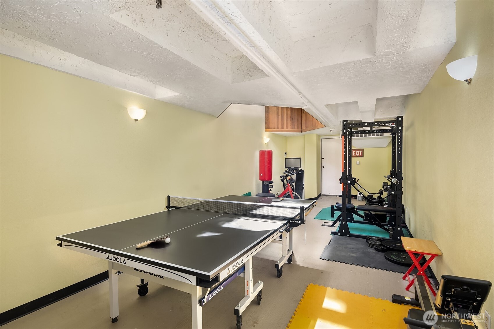 303 13th Avenue E Unit: 202