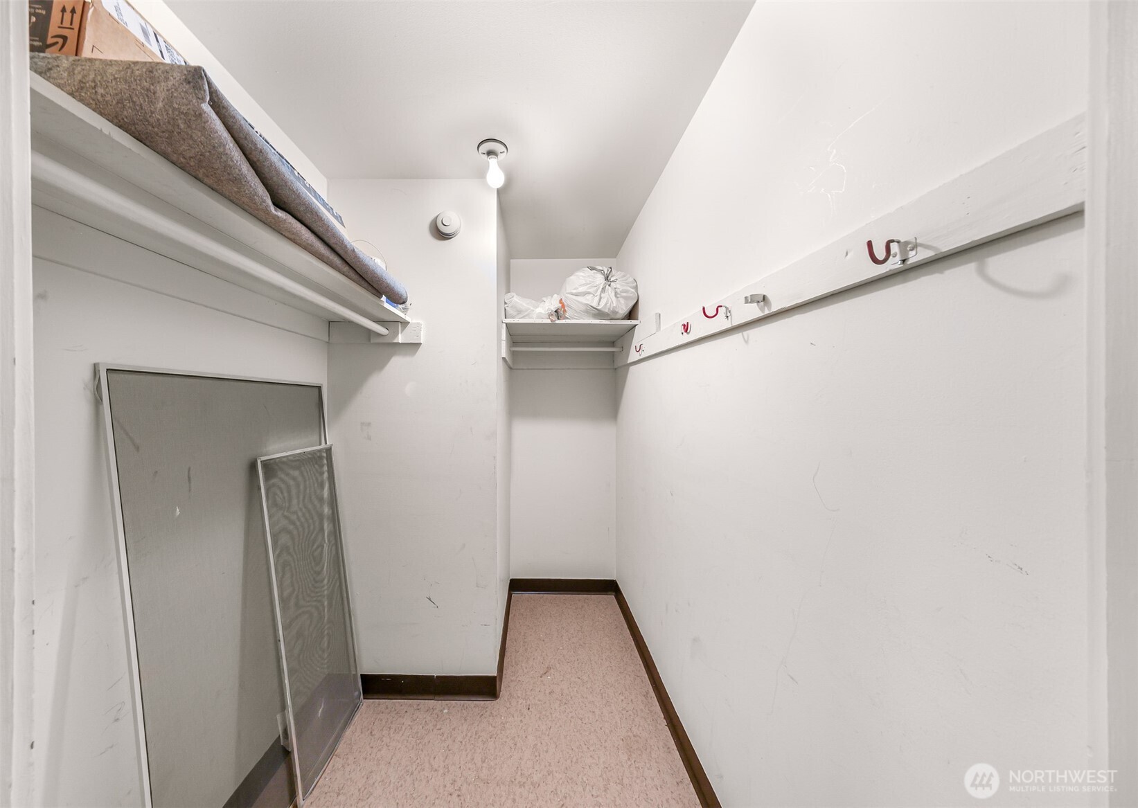 1600 43rd Avenue E Unit: 206