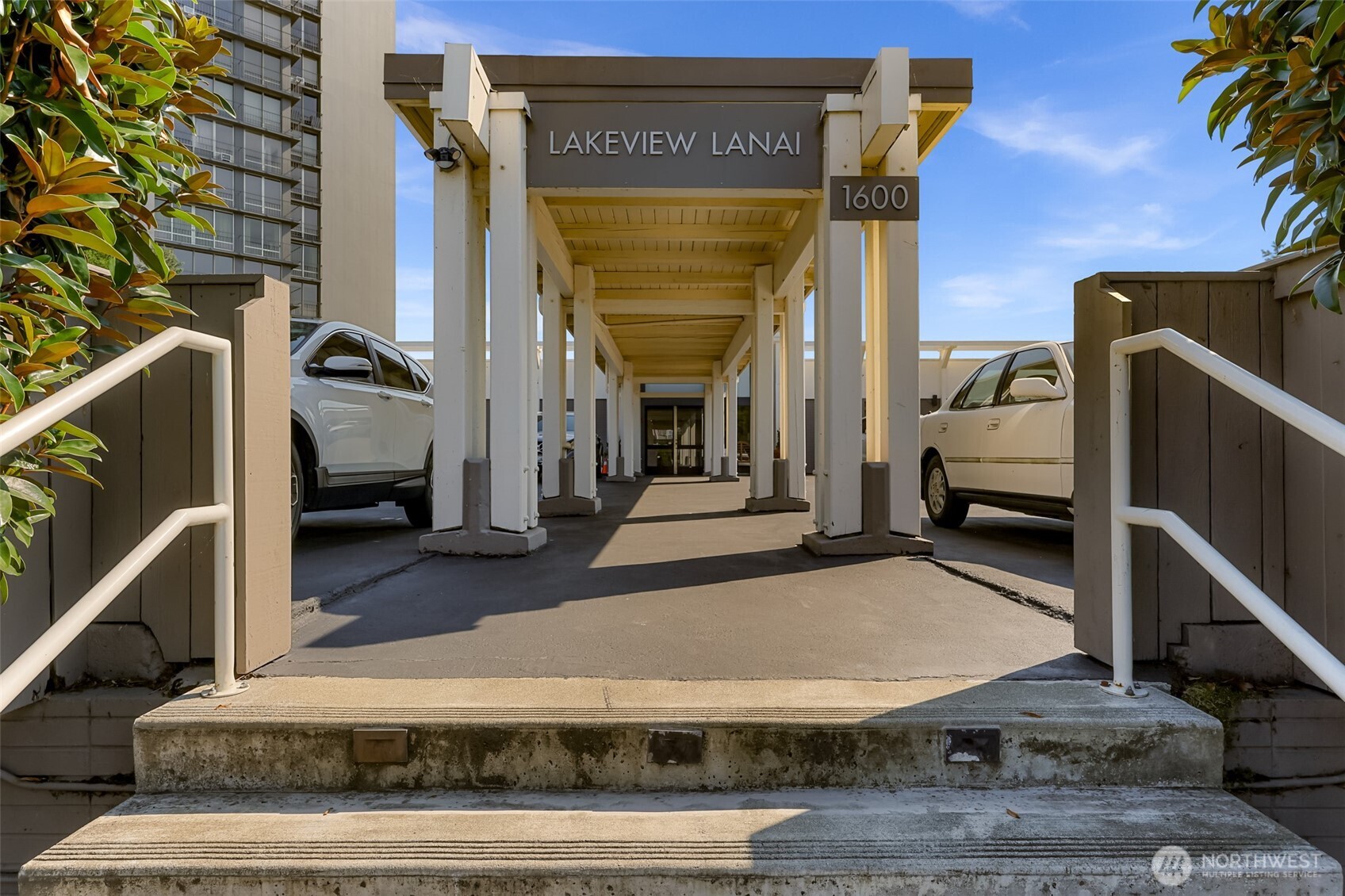 1600 43rd Avenue E Unit: 206