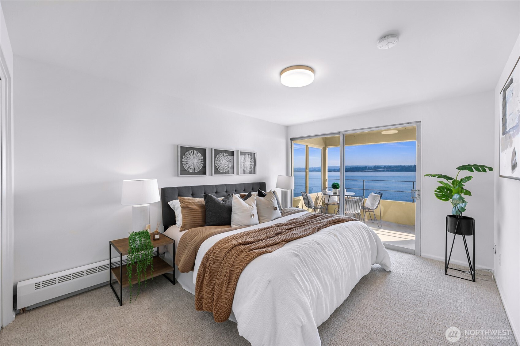 1600 43rd Avenue E Unit: 206