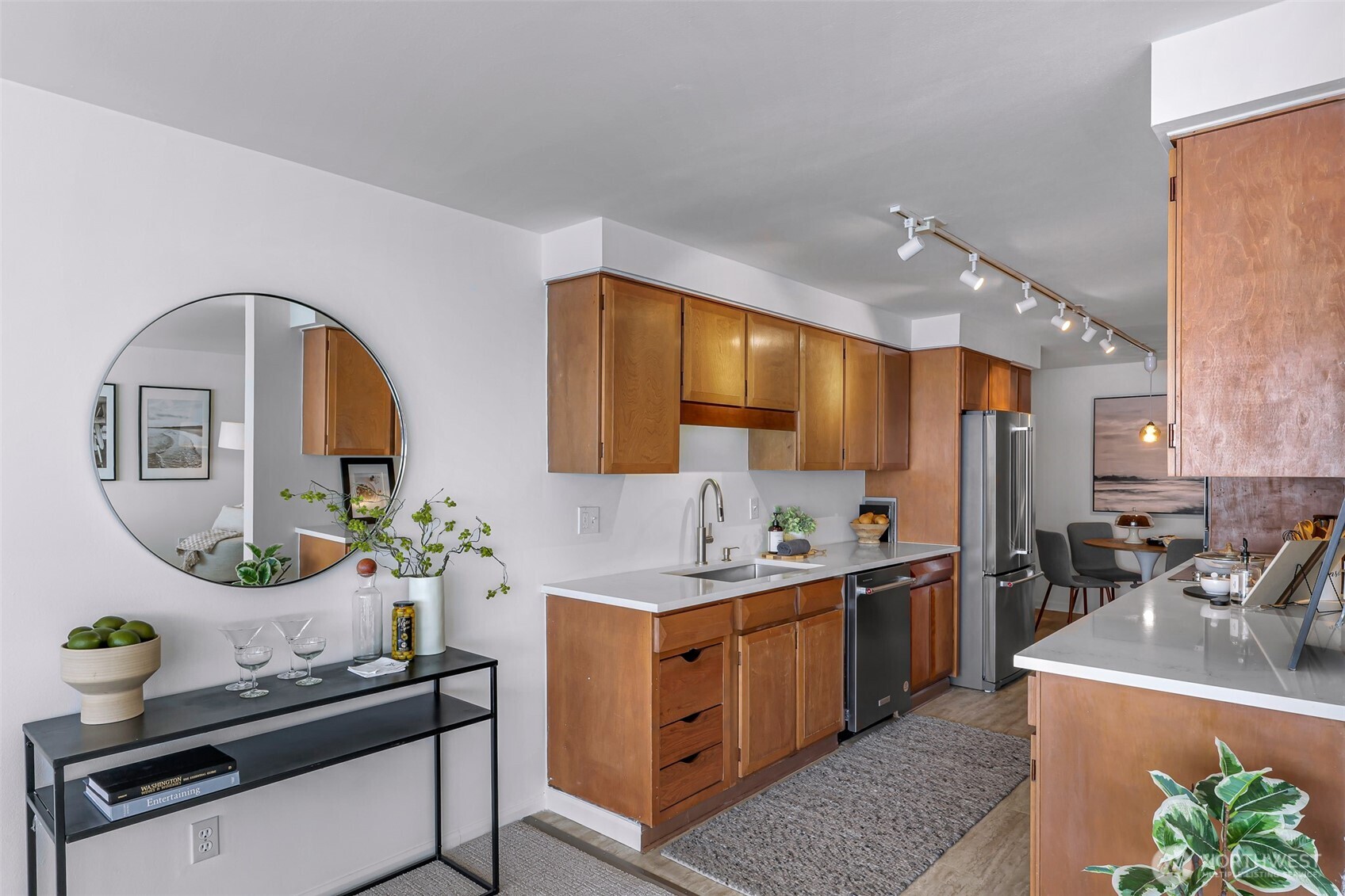 1600 43rd Avenue E Unit: 206