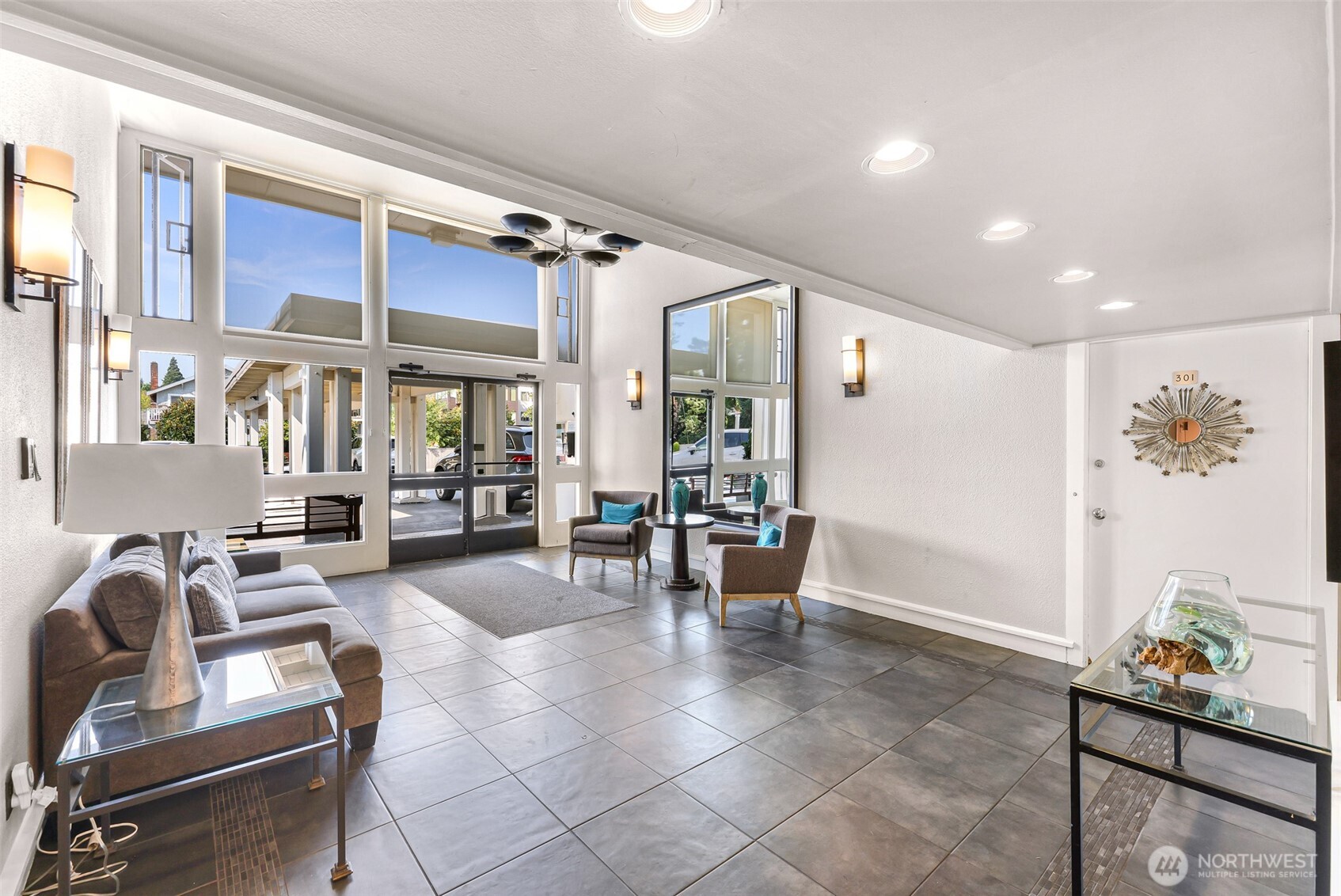 1600 43rd Avenue E Unit: 206