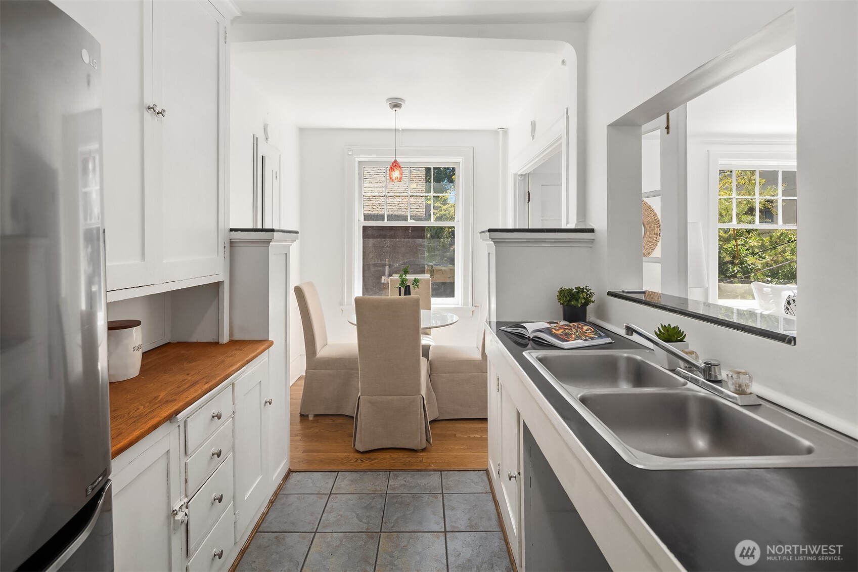 321 Boylston Avenue E Unit: 303