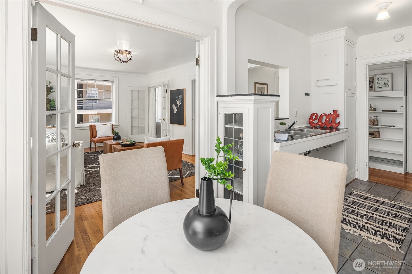321 Boylston Avenue E Unit: 303