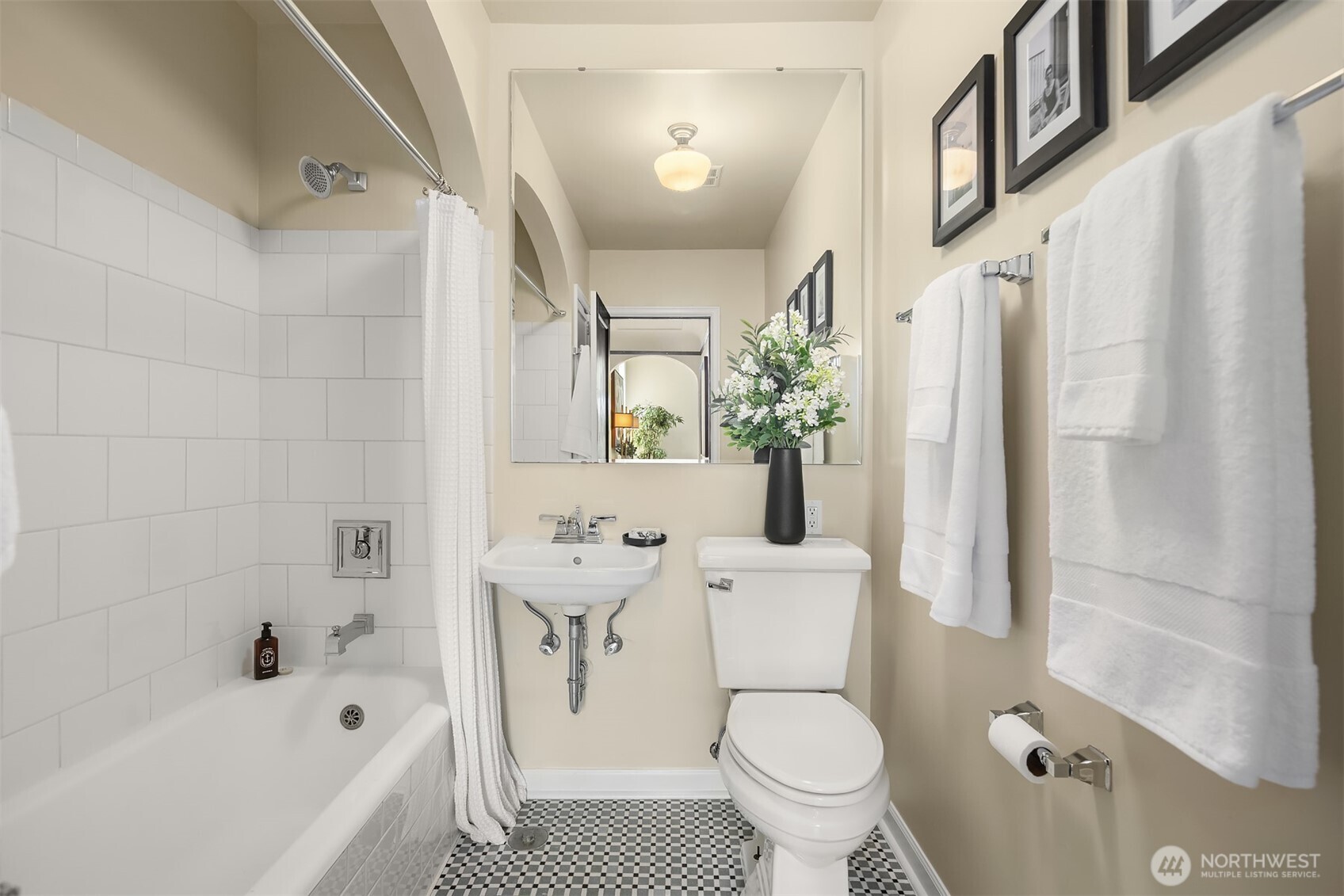 1120 17th Avenue Unit: 301