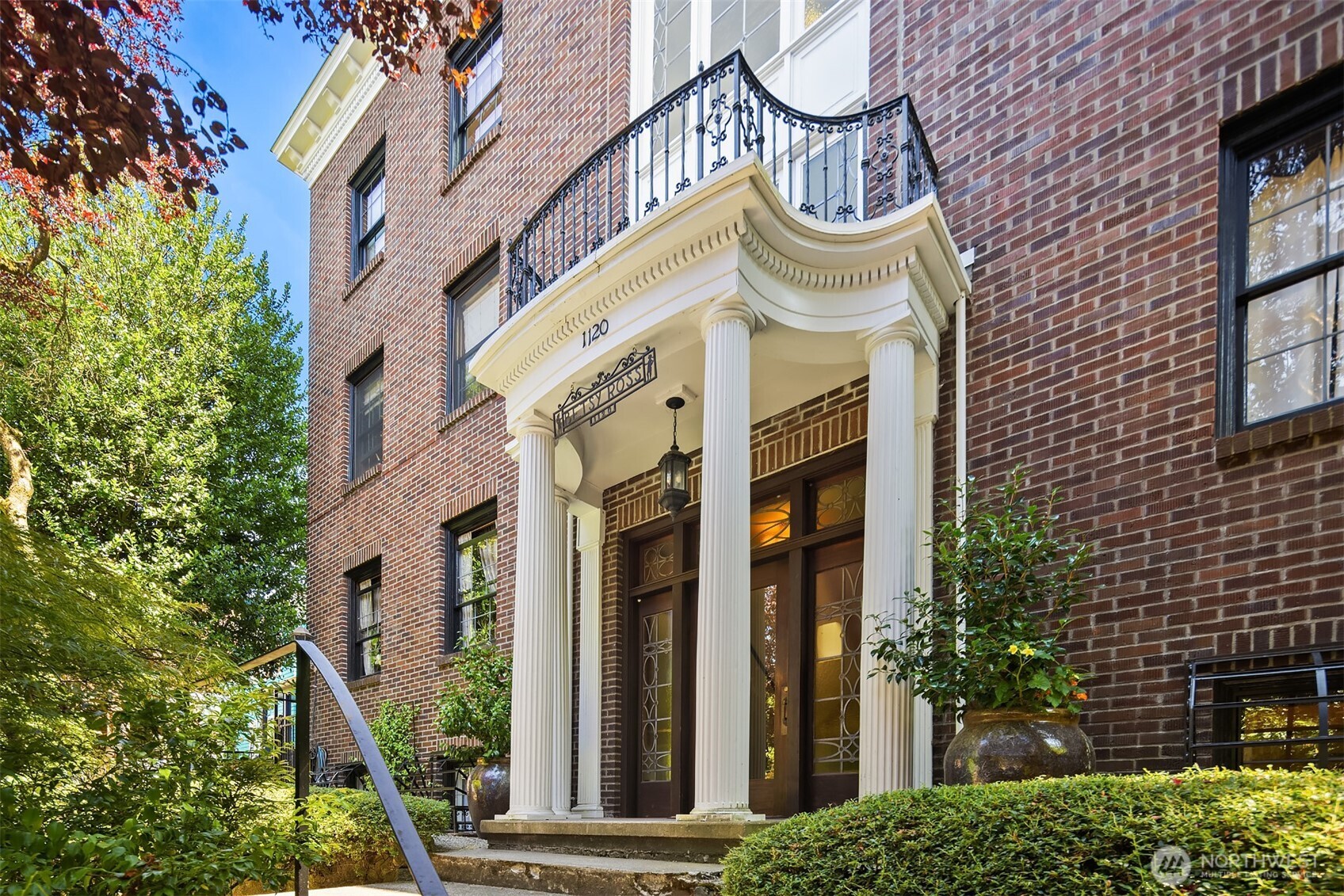 1120 17th Avenue Unit: 301