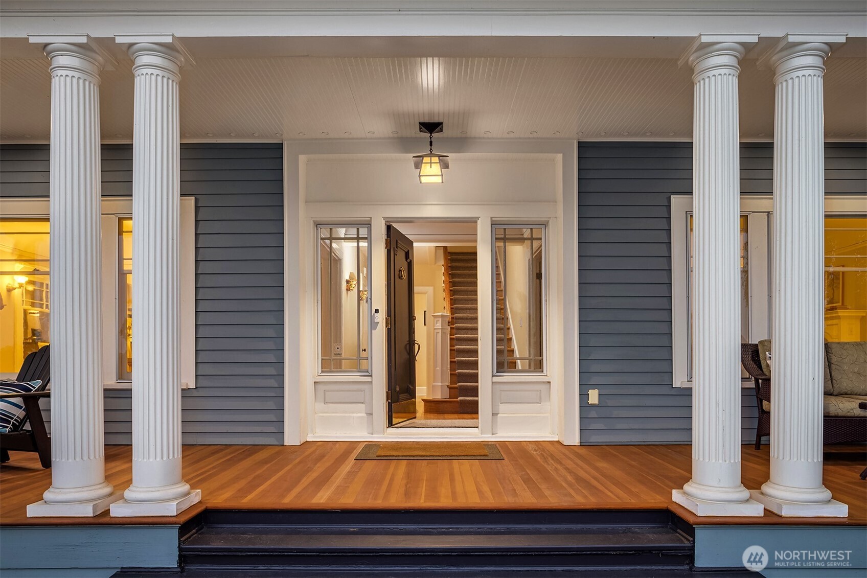 3333 Cascadia Avenue S