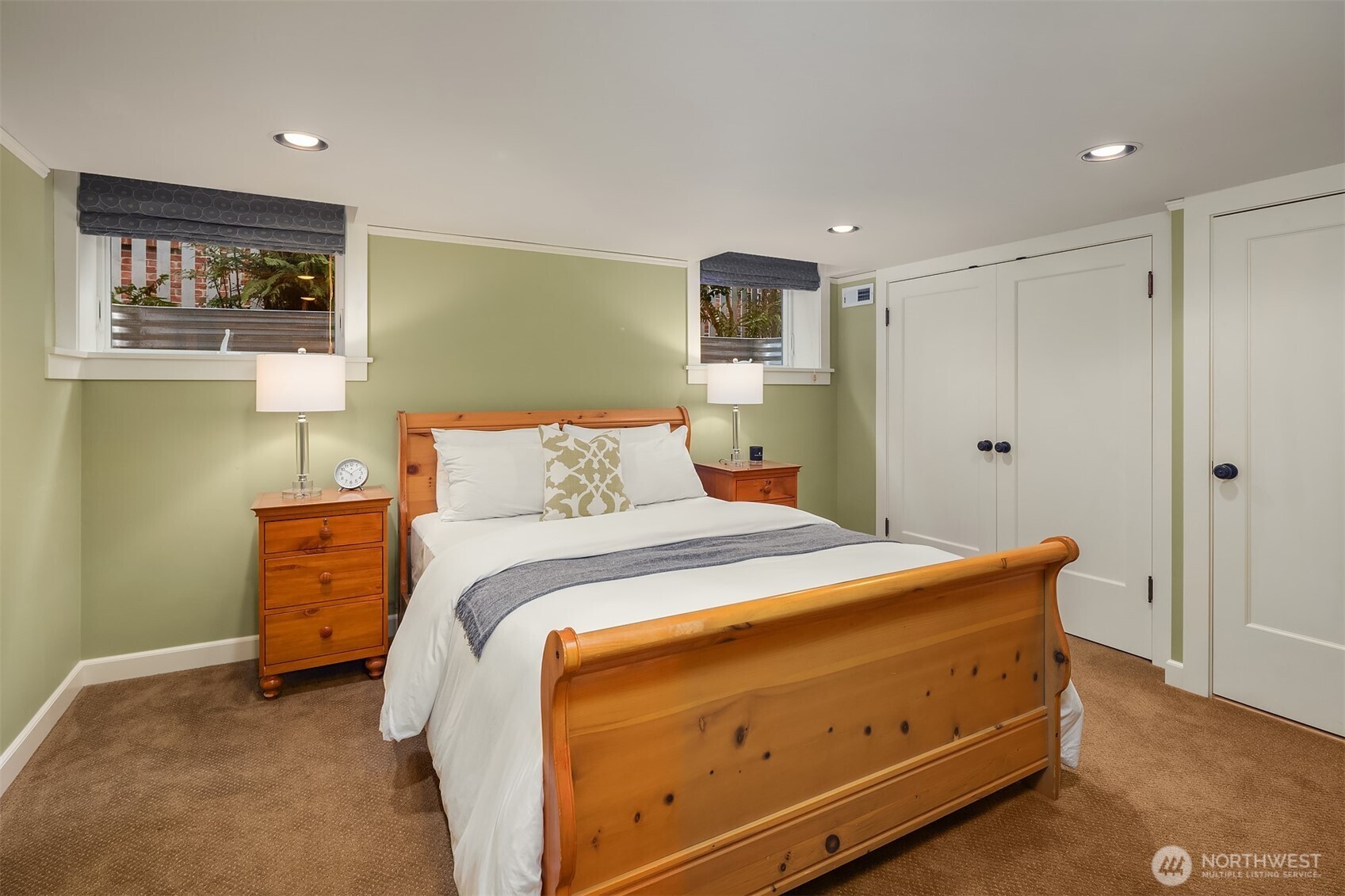 3333 Cascadia Avenue S