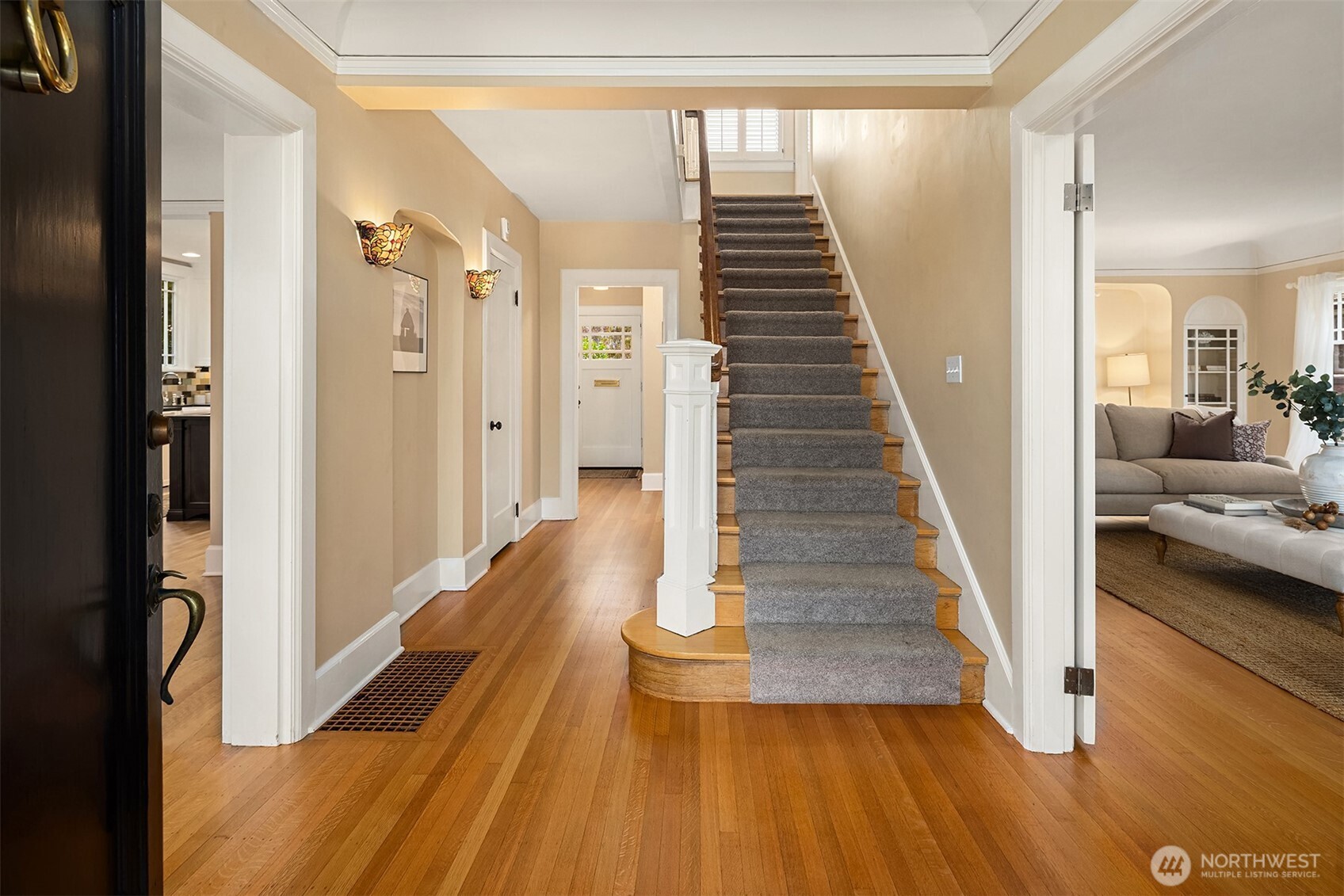 3333 Cascadia Avenue S