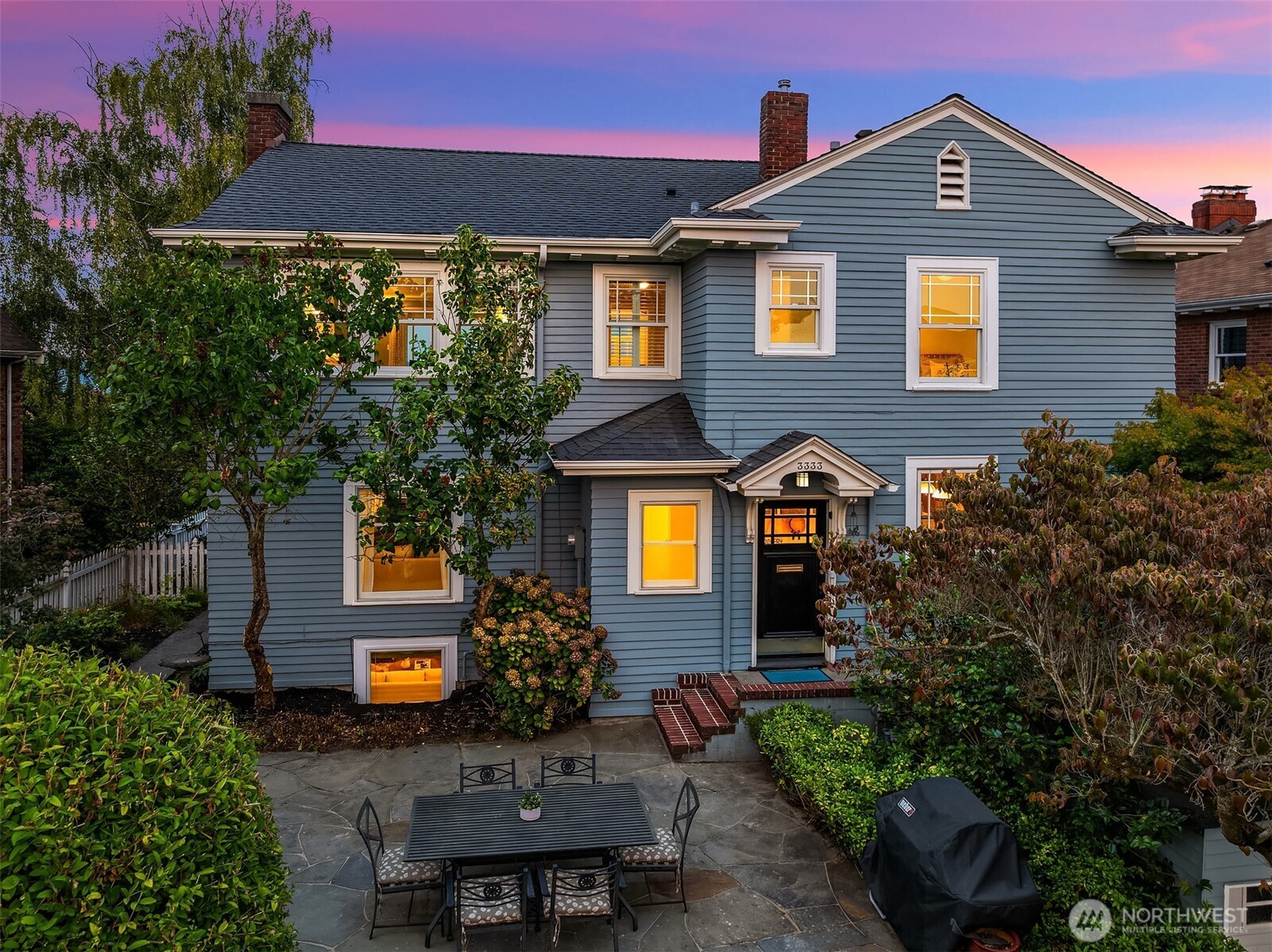 3333 Cascadia Avenue S