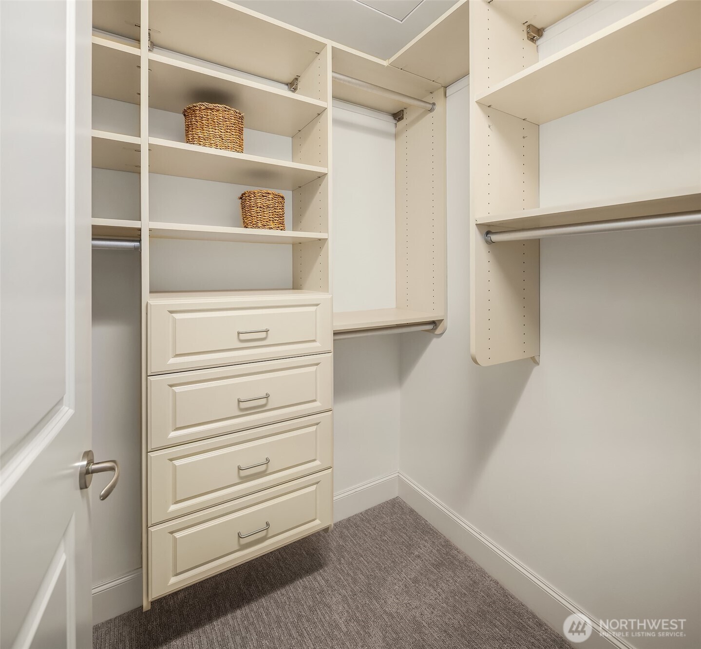 726 Boylston Avenue E Unit: 5
