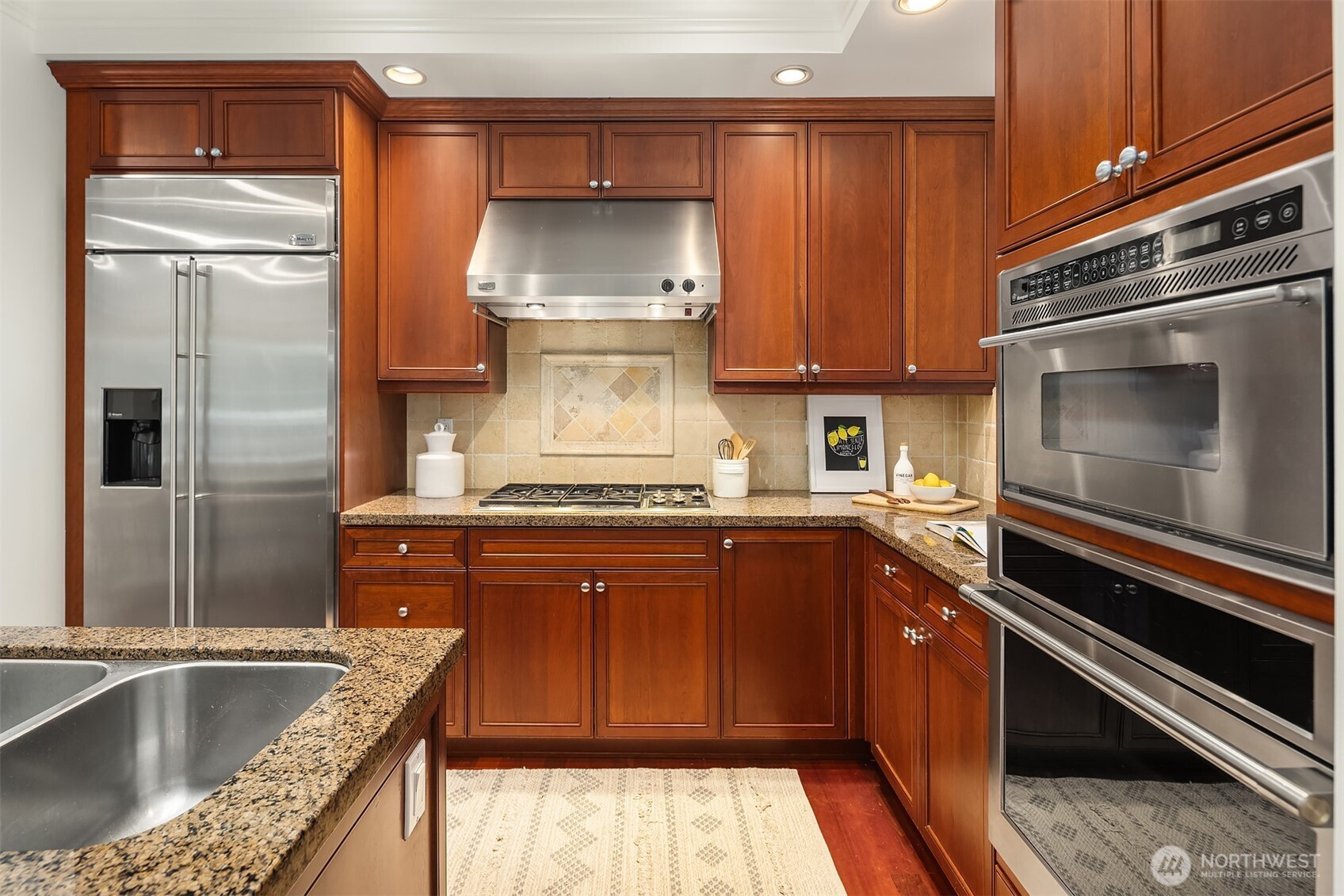 726 Boylston Avenue E Unit: 5