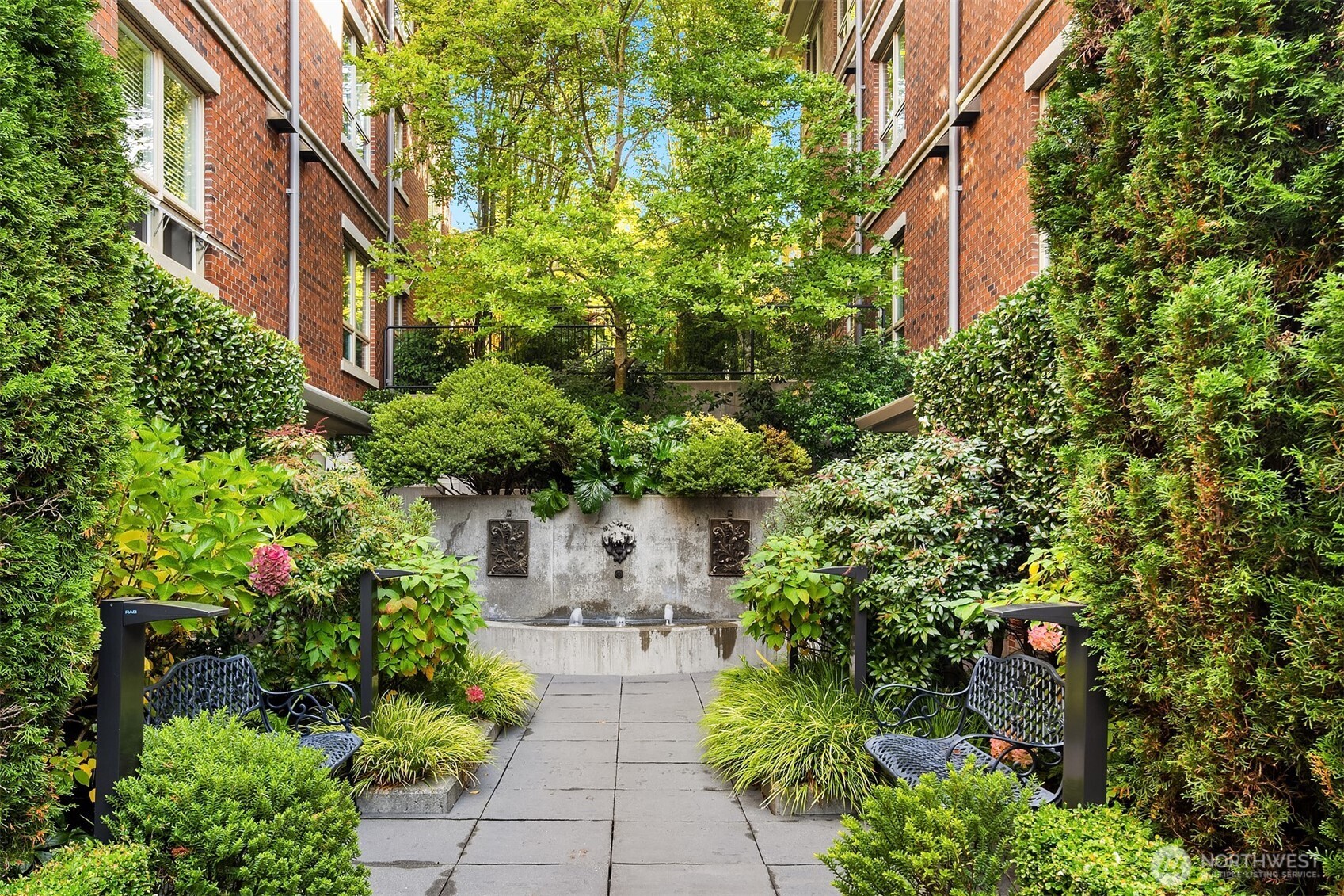 726 Boylston Avenue E Unit: 5