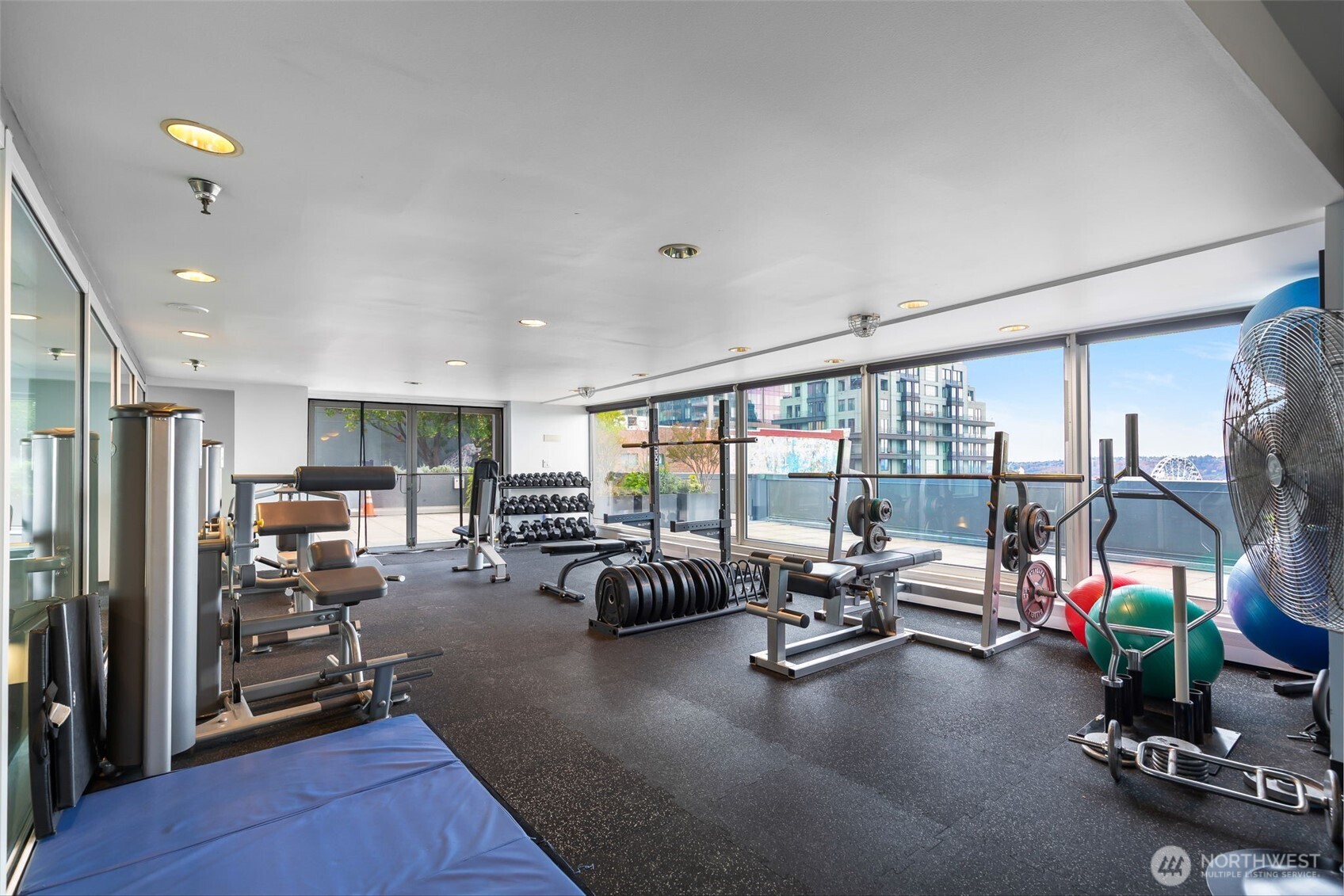 1415 2nd Avenue Unit: 2108