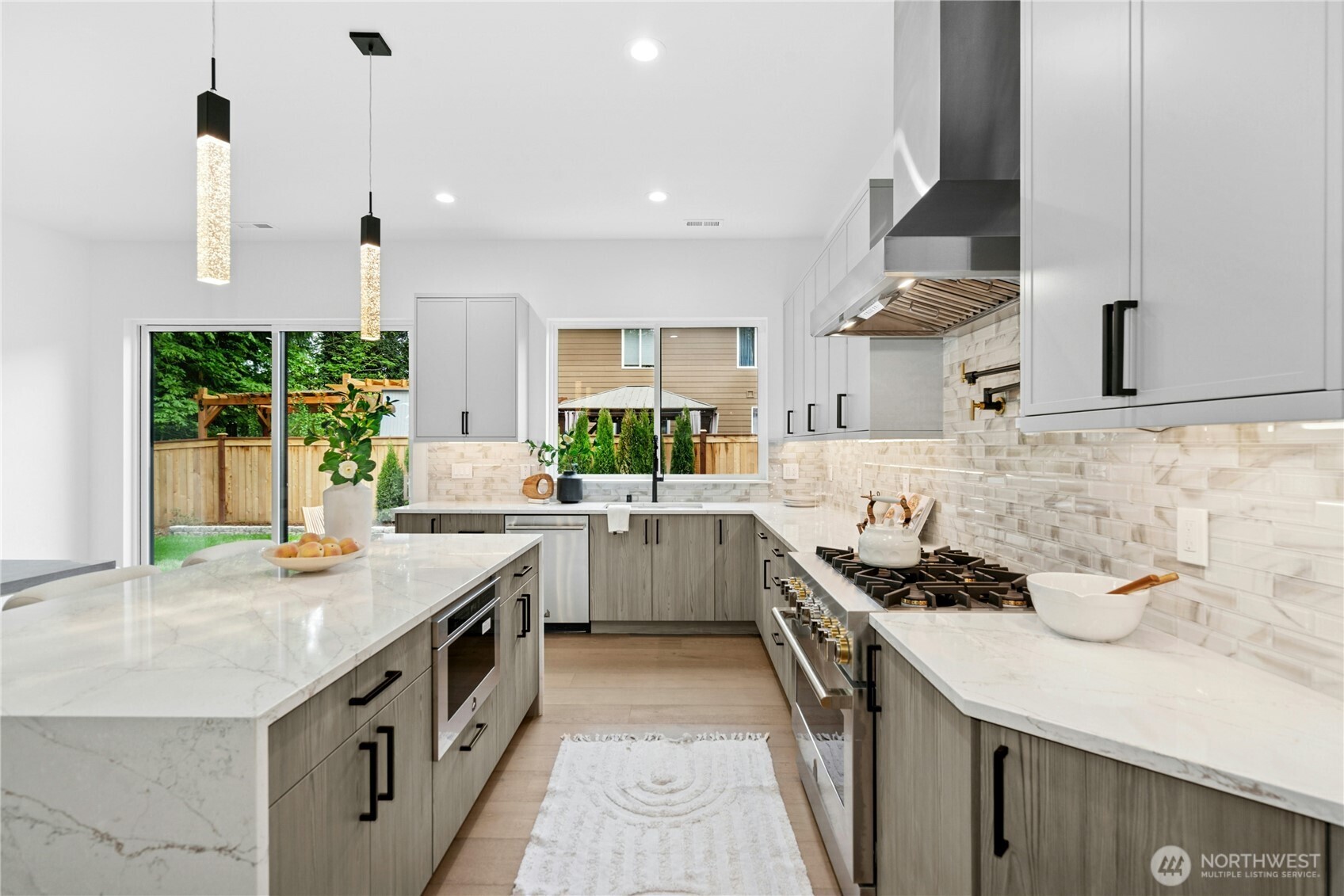 1801 Redmond Place NE