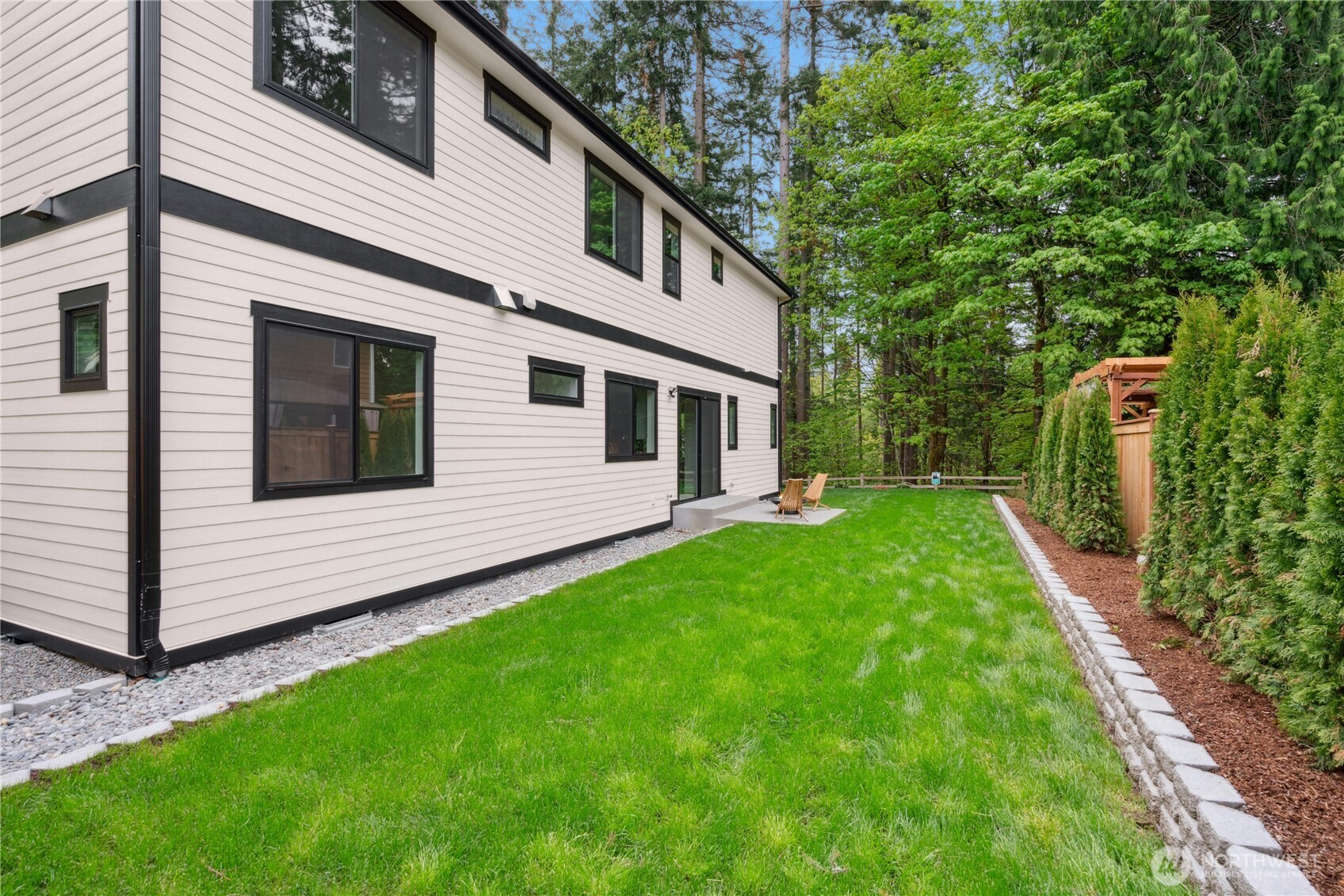 1801 Redmond Place NE