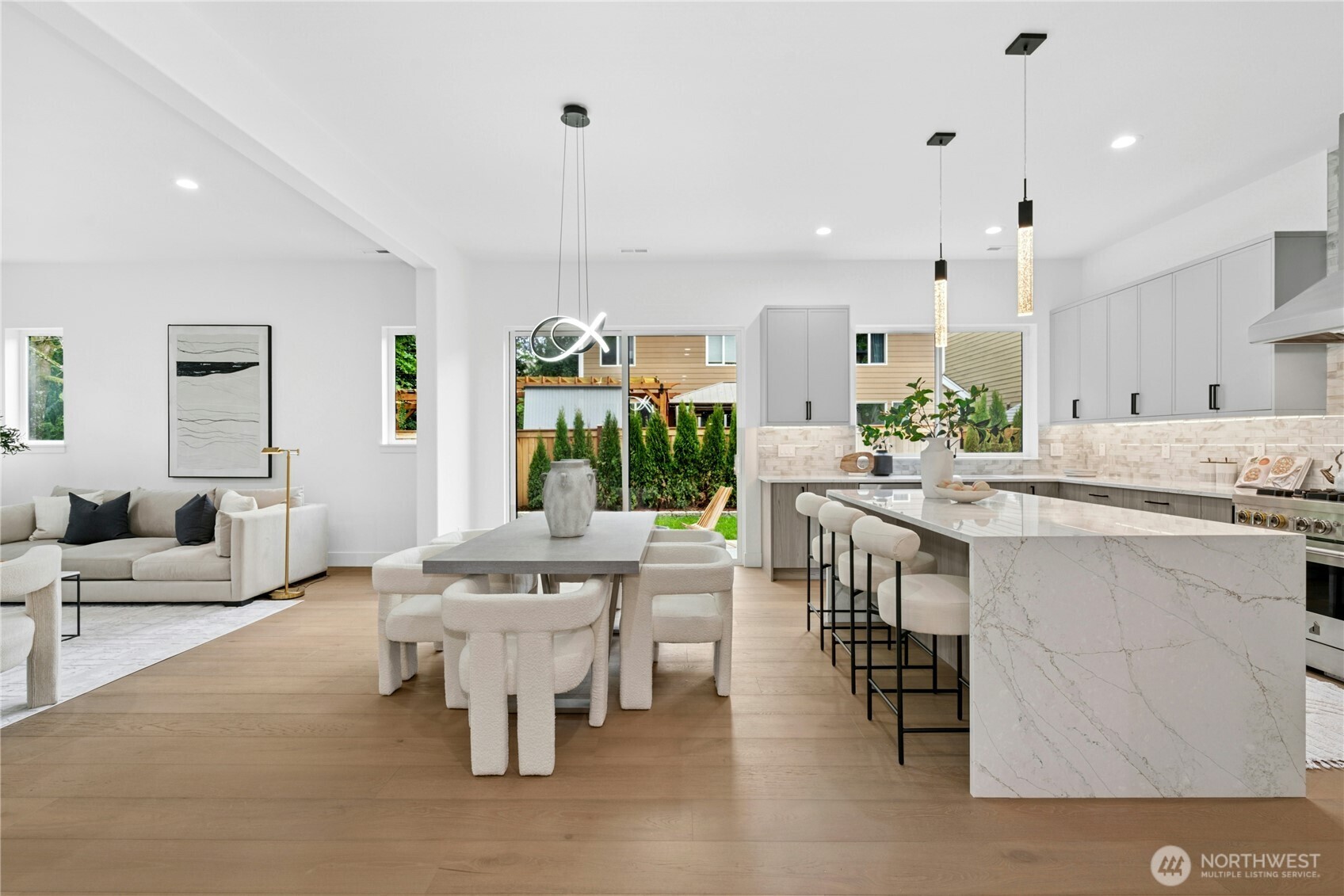 1801 Redmond Place NE