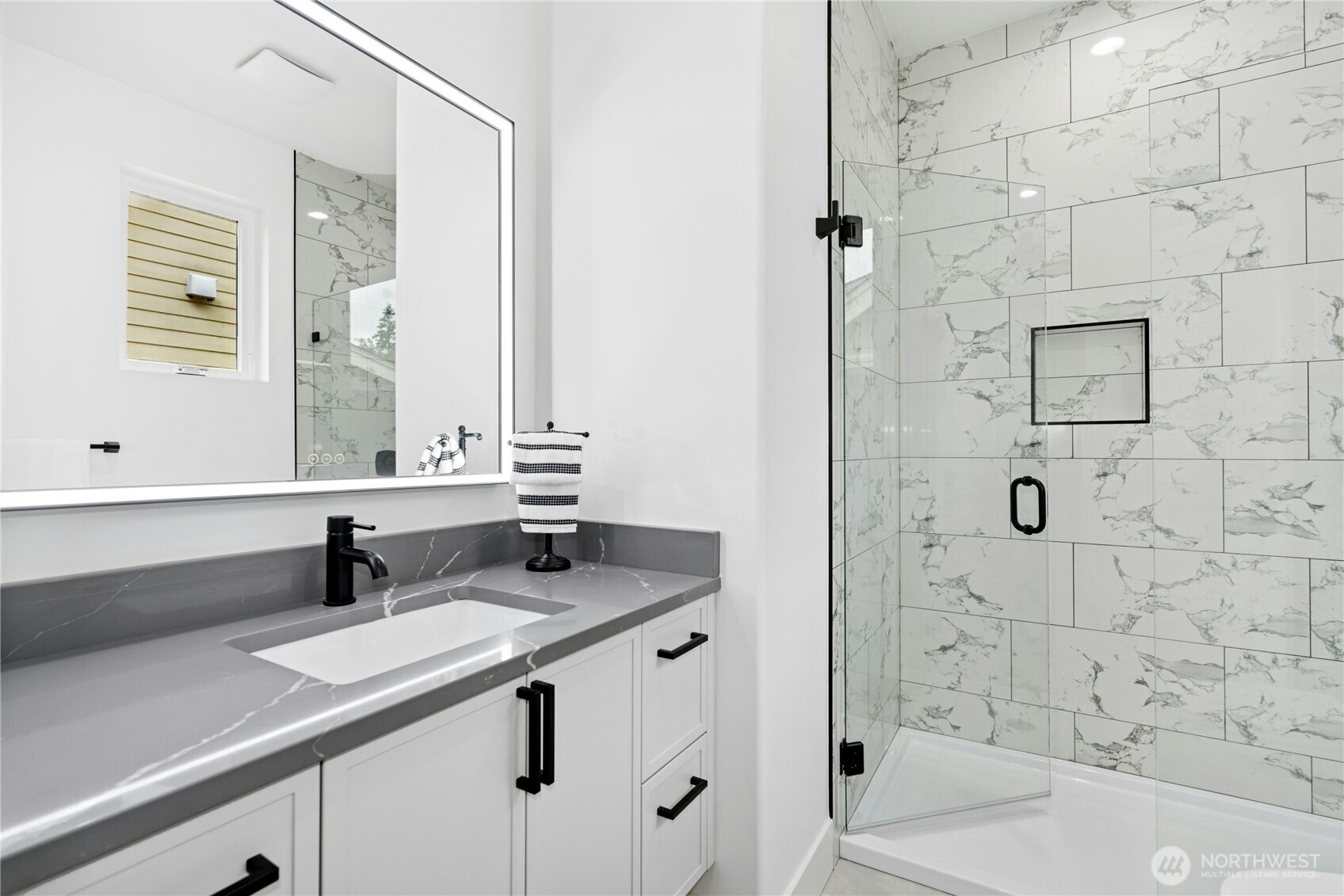 1801 Redmond Place NE