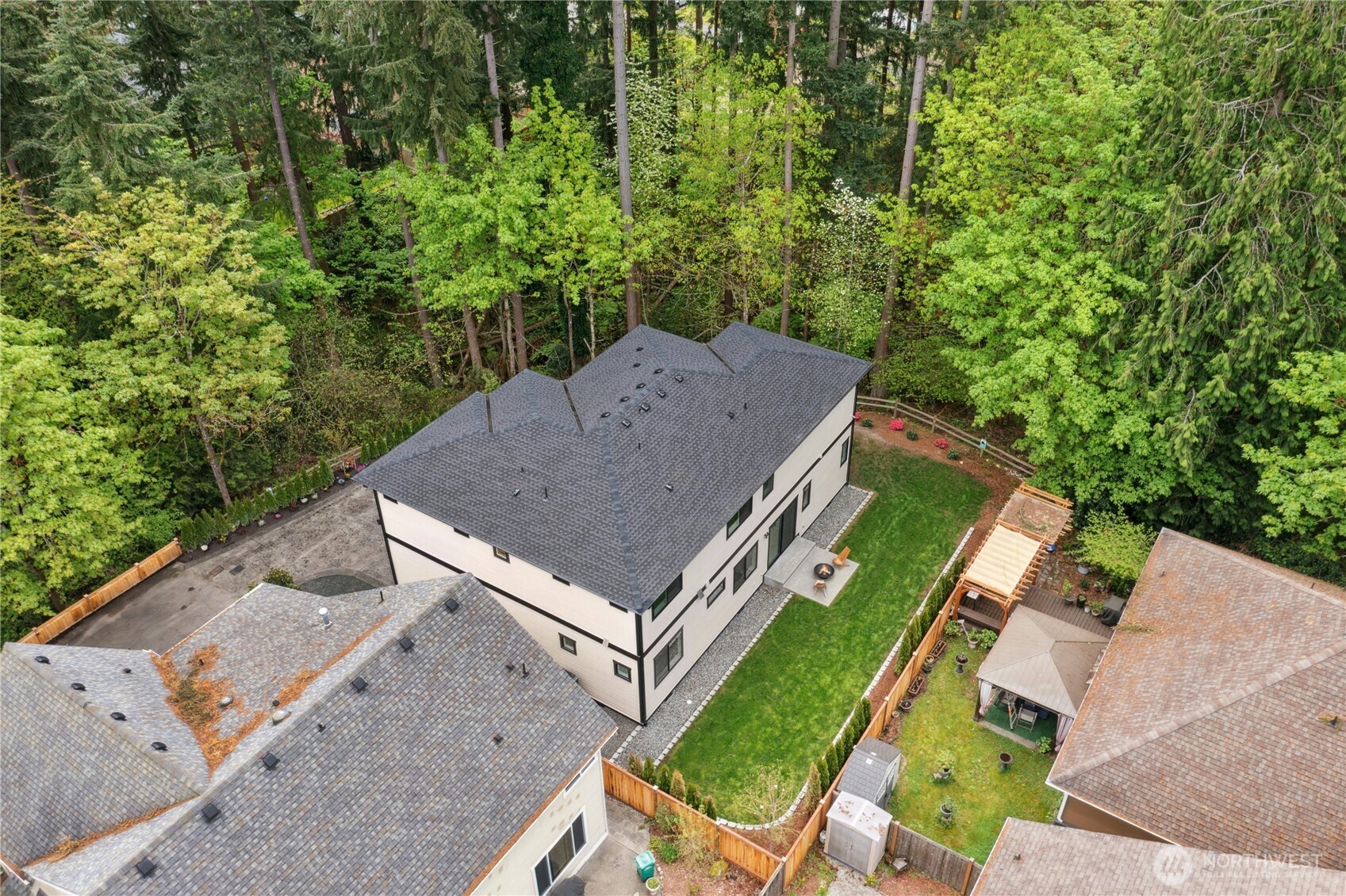 1801 Redmond Place NE