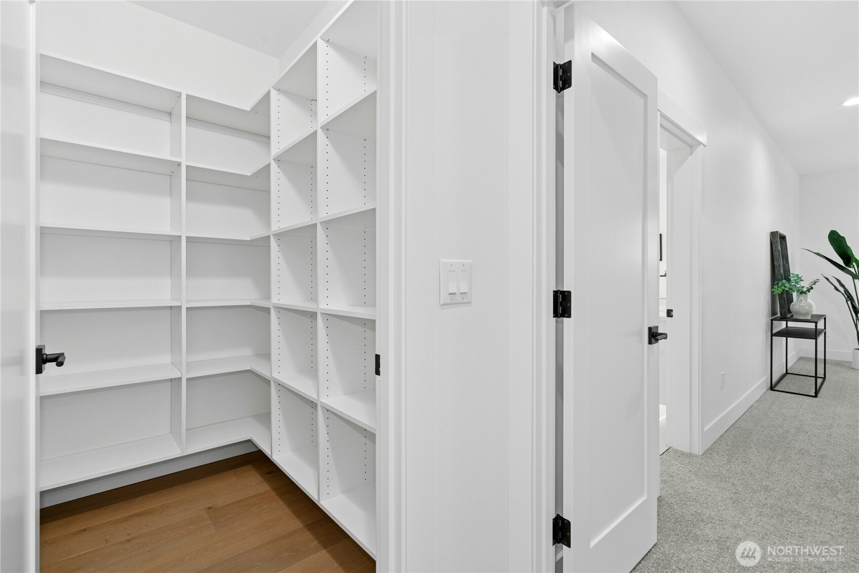 1801 Redmond Place NE