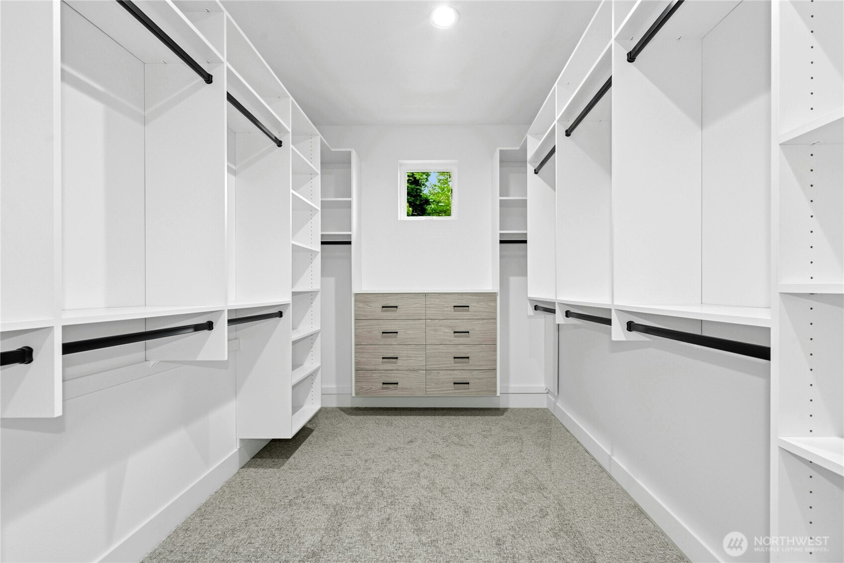 1801 Redmond Place NE