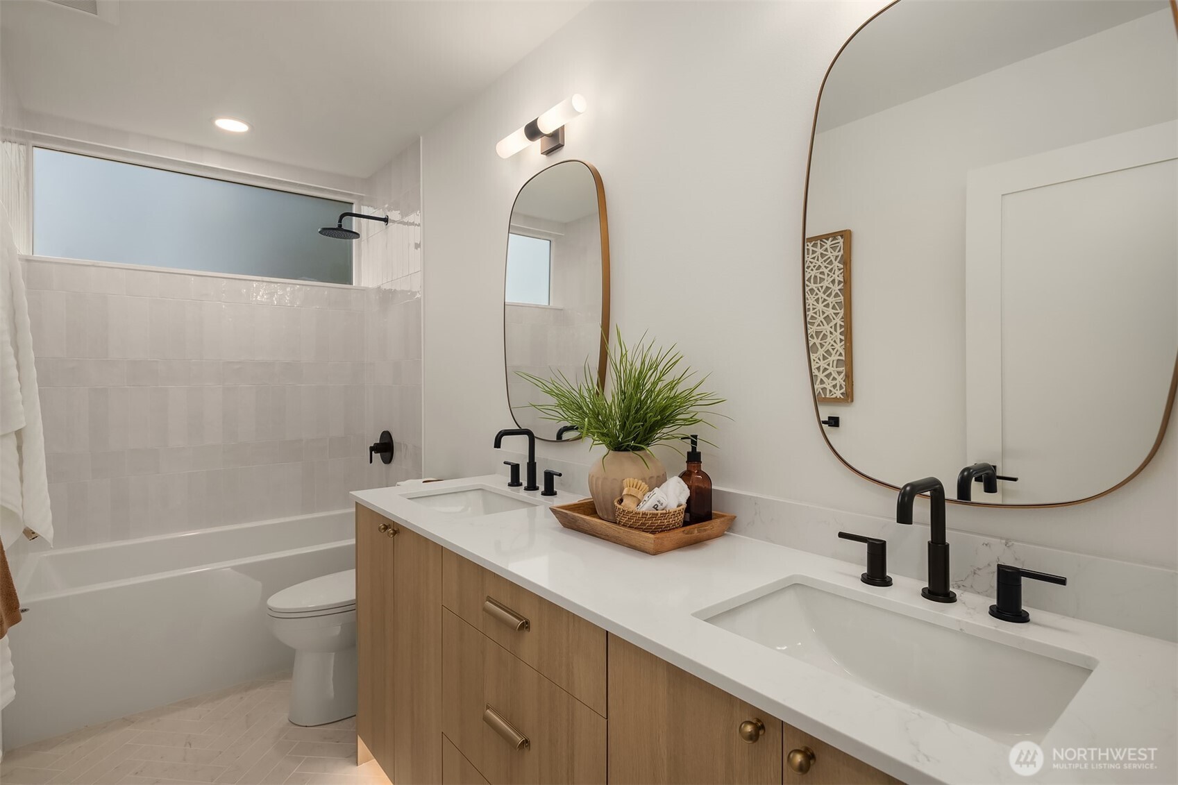 920 34th Avenue Unit: B