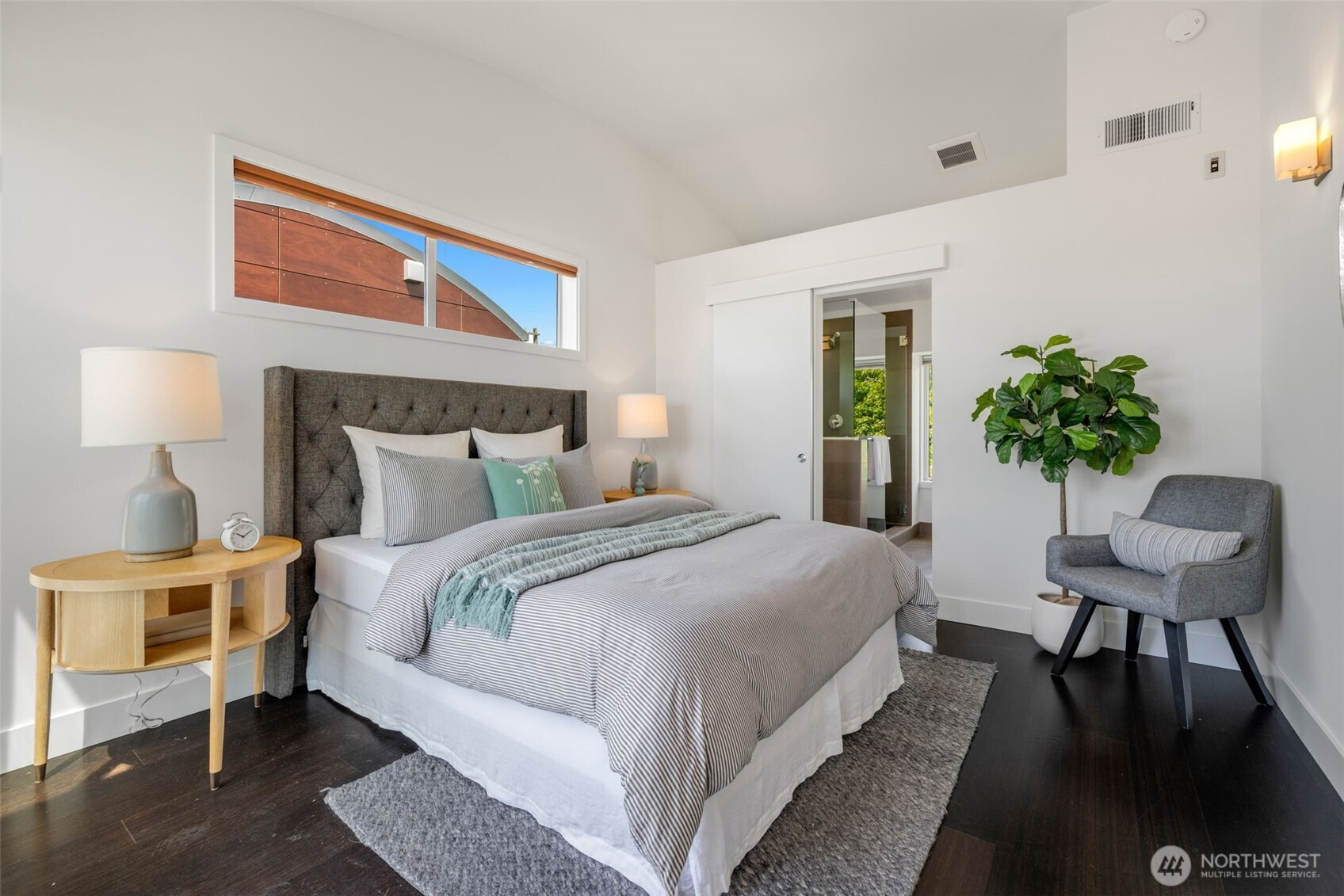 307 14th Avenue E Unit: B