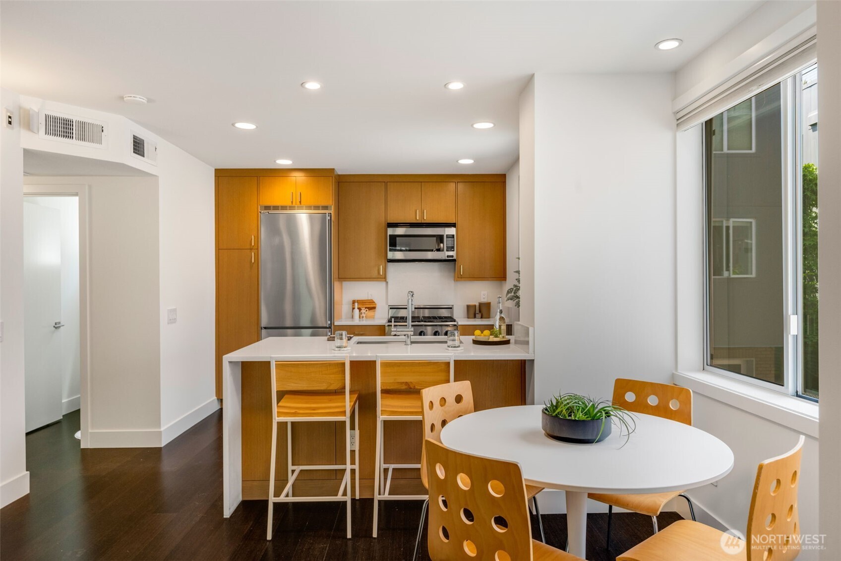 307 14th Avenue E Unit: B