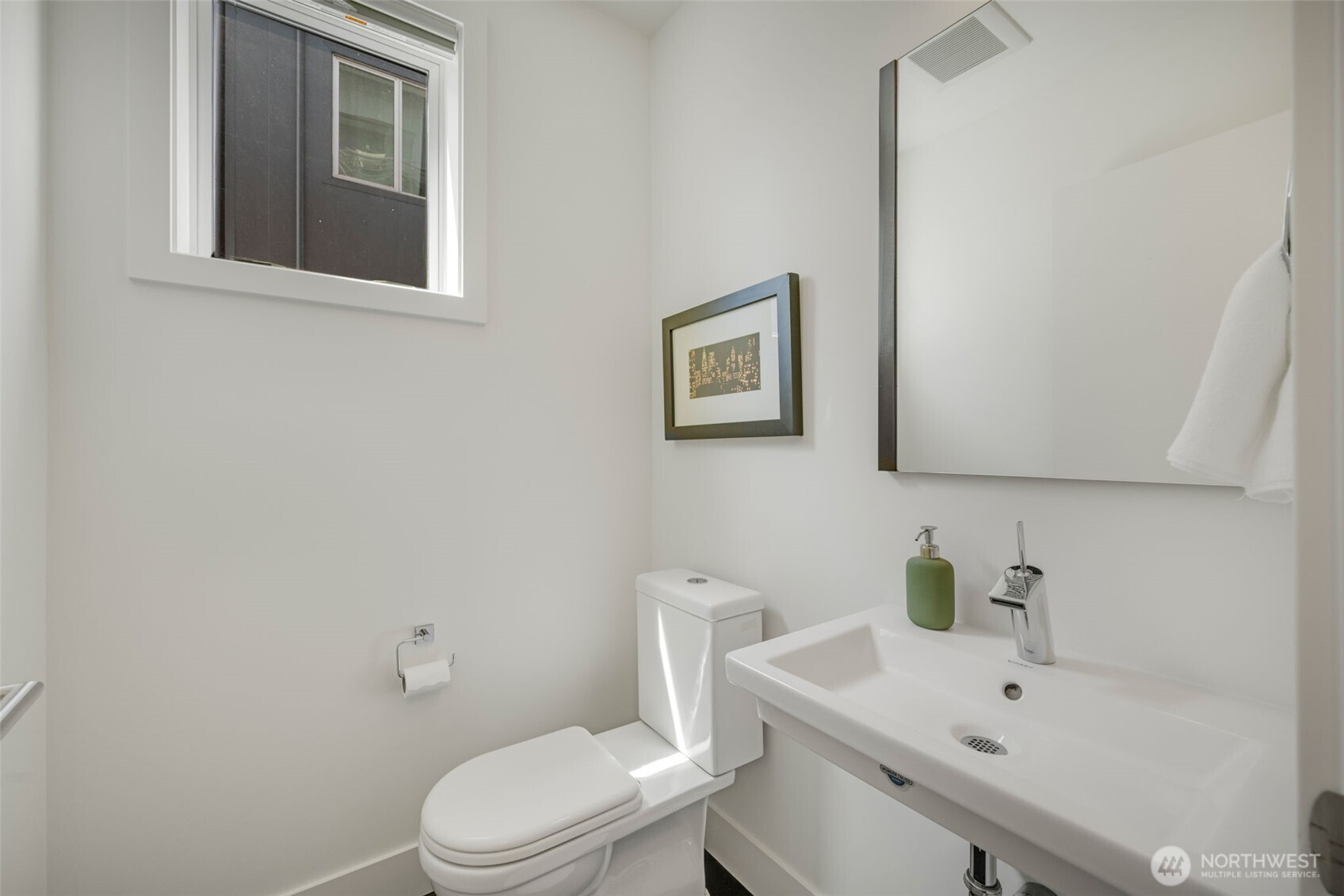 307 14th Avenue E Unit: B