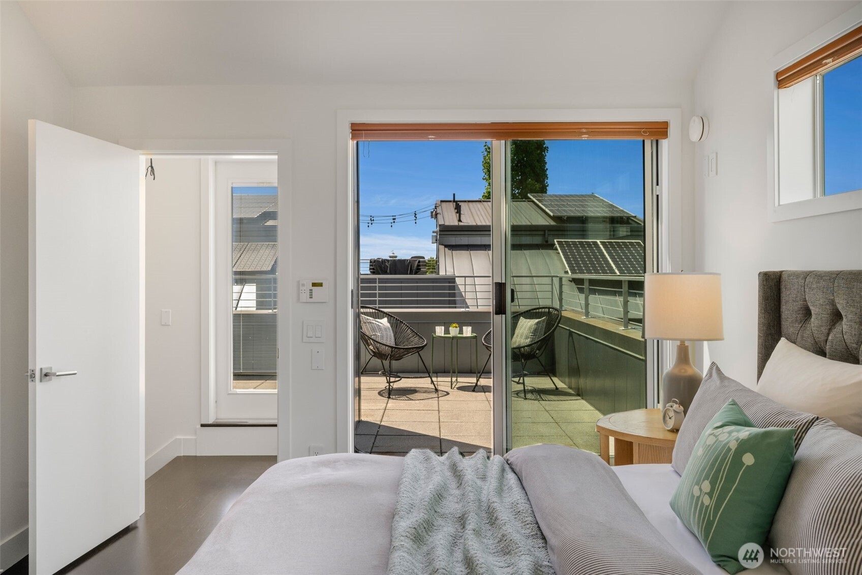 307 14th Avenue E Unit: B