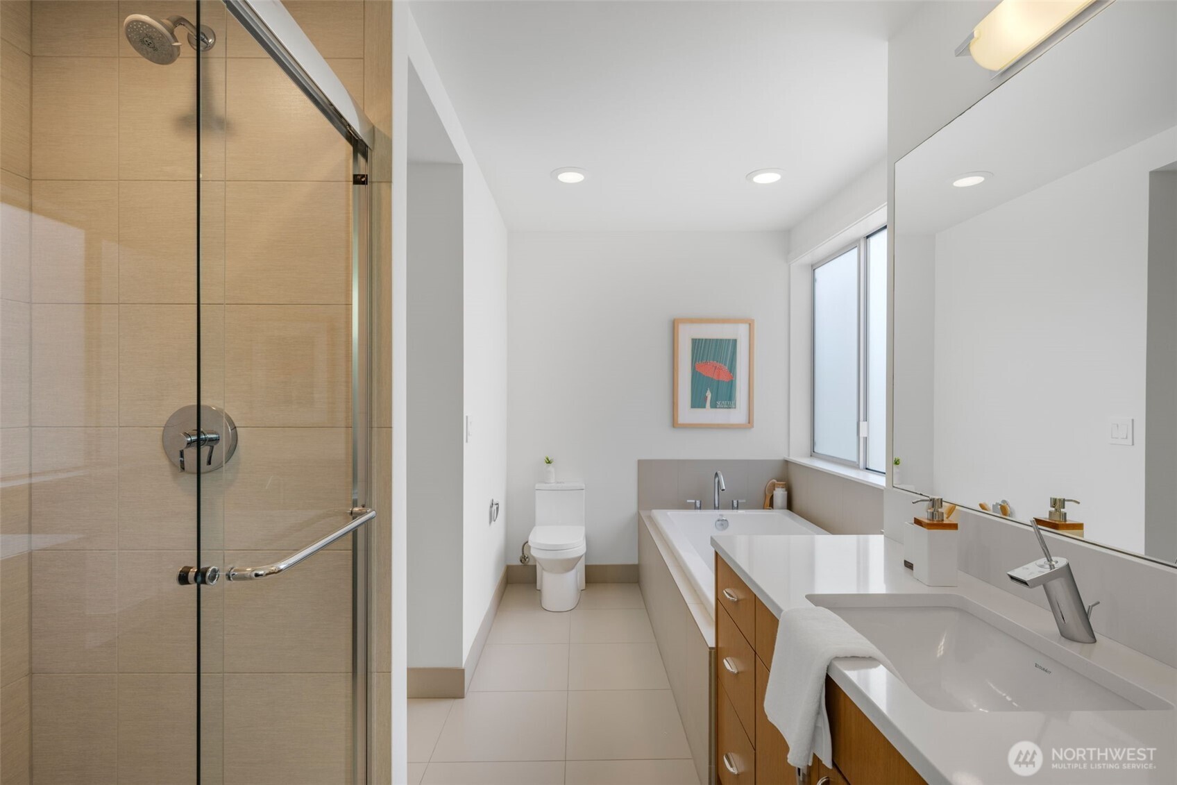 307 14th Avenue E Unit: B