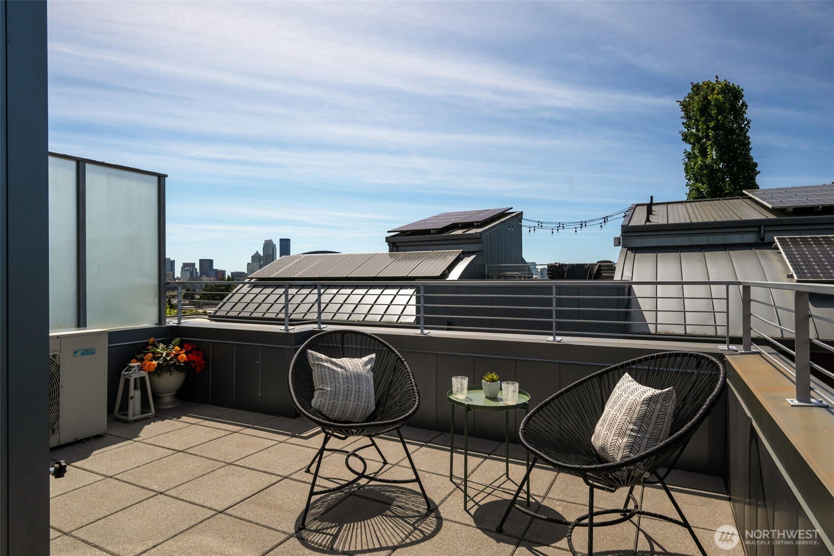 307 14th Avenue E Unit: B