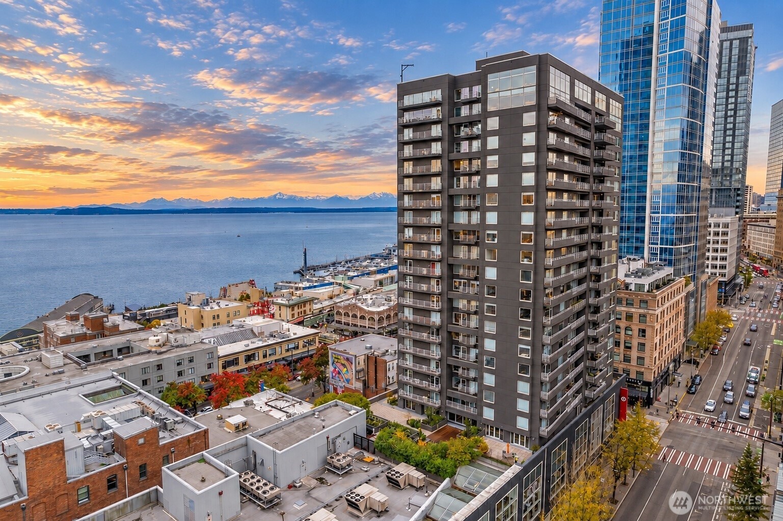 1415 2nd Avenue Unit: 2108