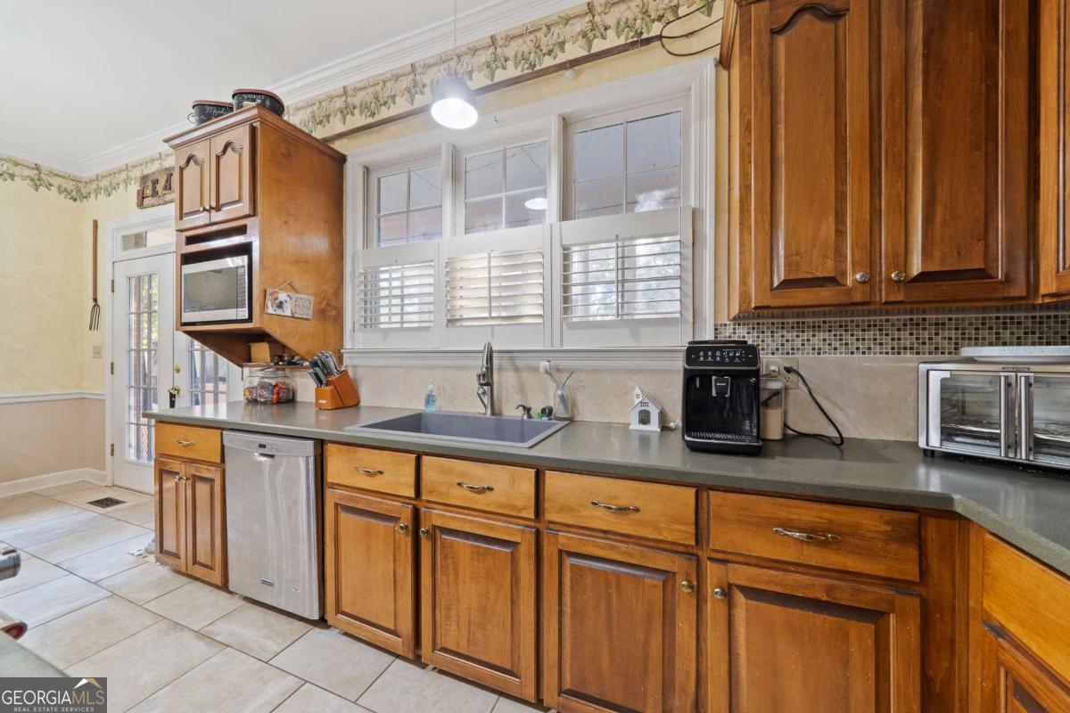 385 Stembridge Road SE