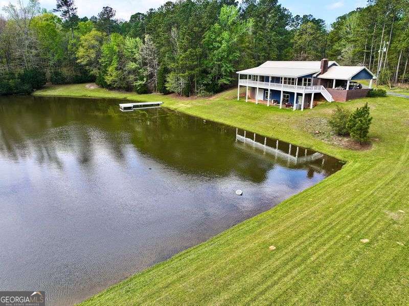 260 Black Springs Road NE