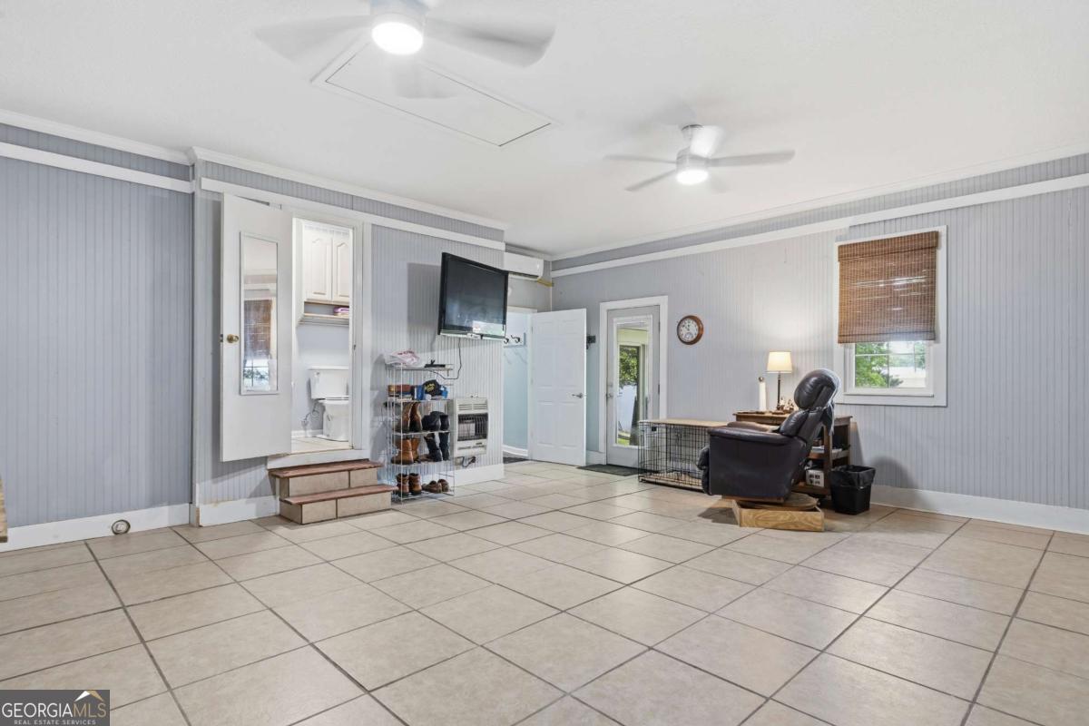 112 Cannon Point Rd SE