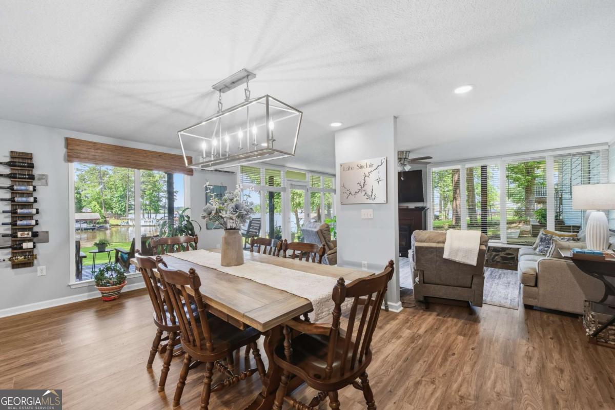 112 Cannon Point Rd SE