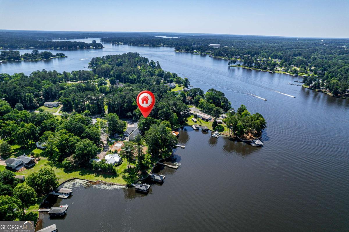 112 Cannon Point Rd SE