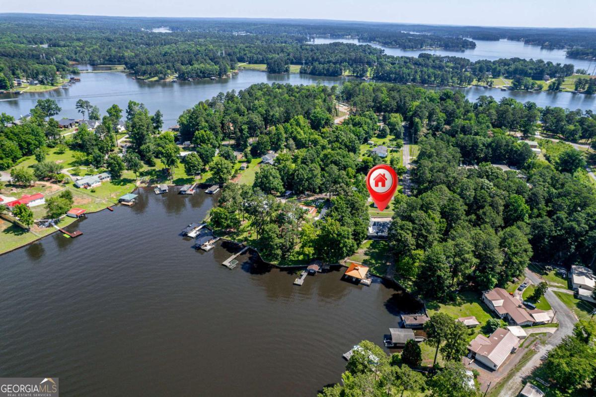 112 Cannon Point Rd SE