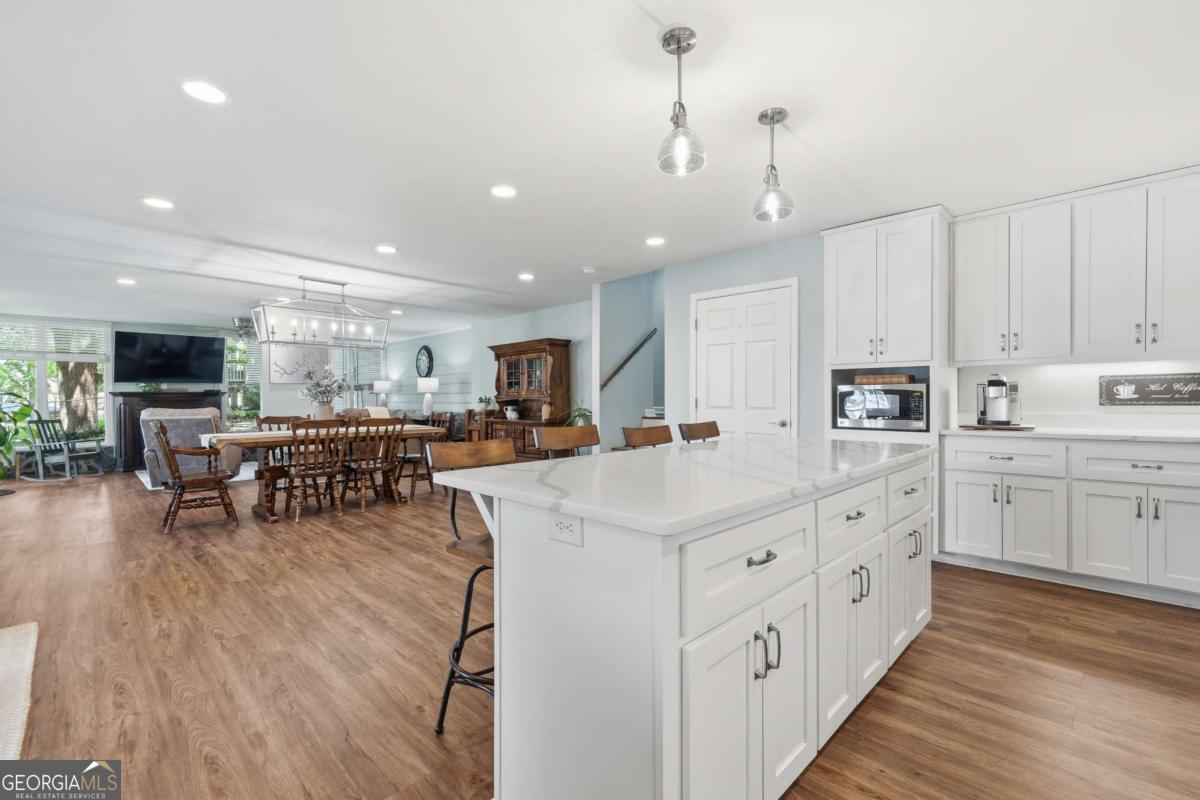 112 Cannon Point Rd SE