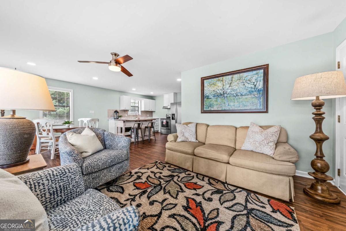 163 Spurgeon Drive SE