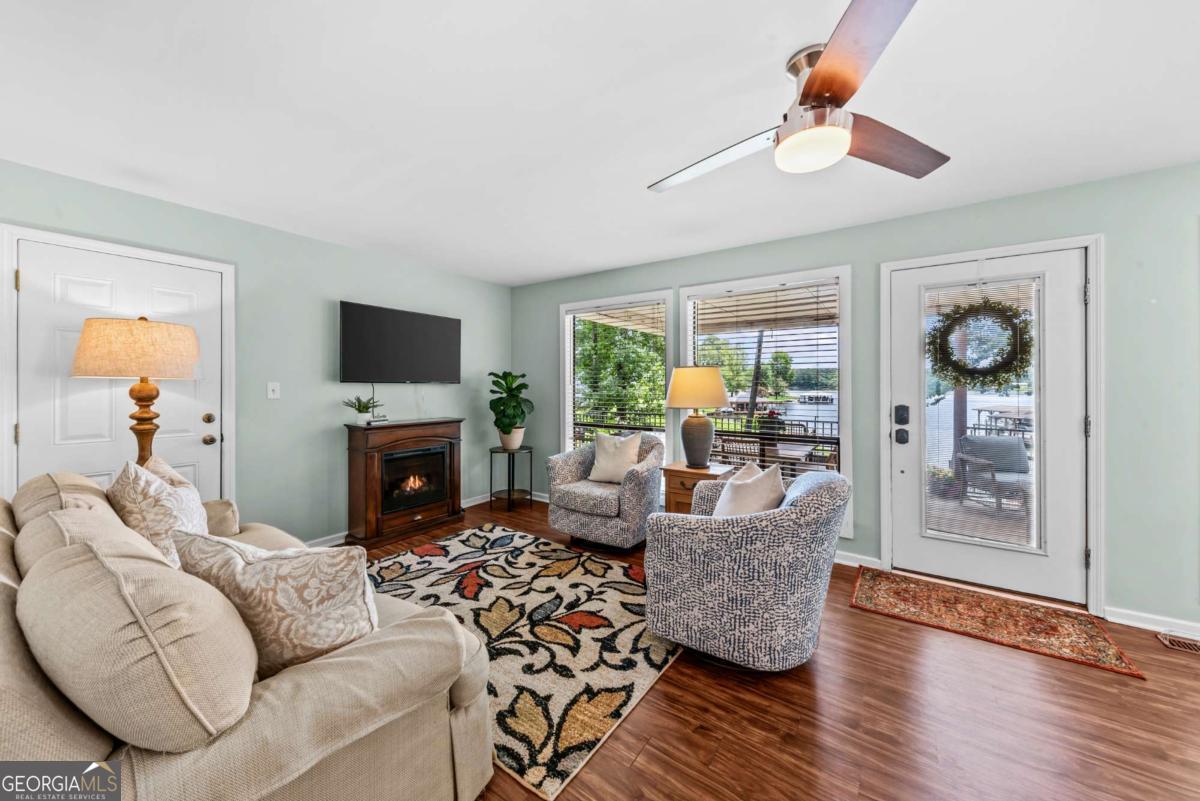 163 Spurgeon Drive SE