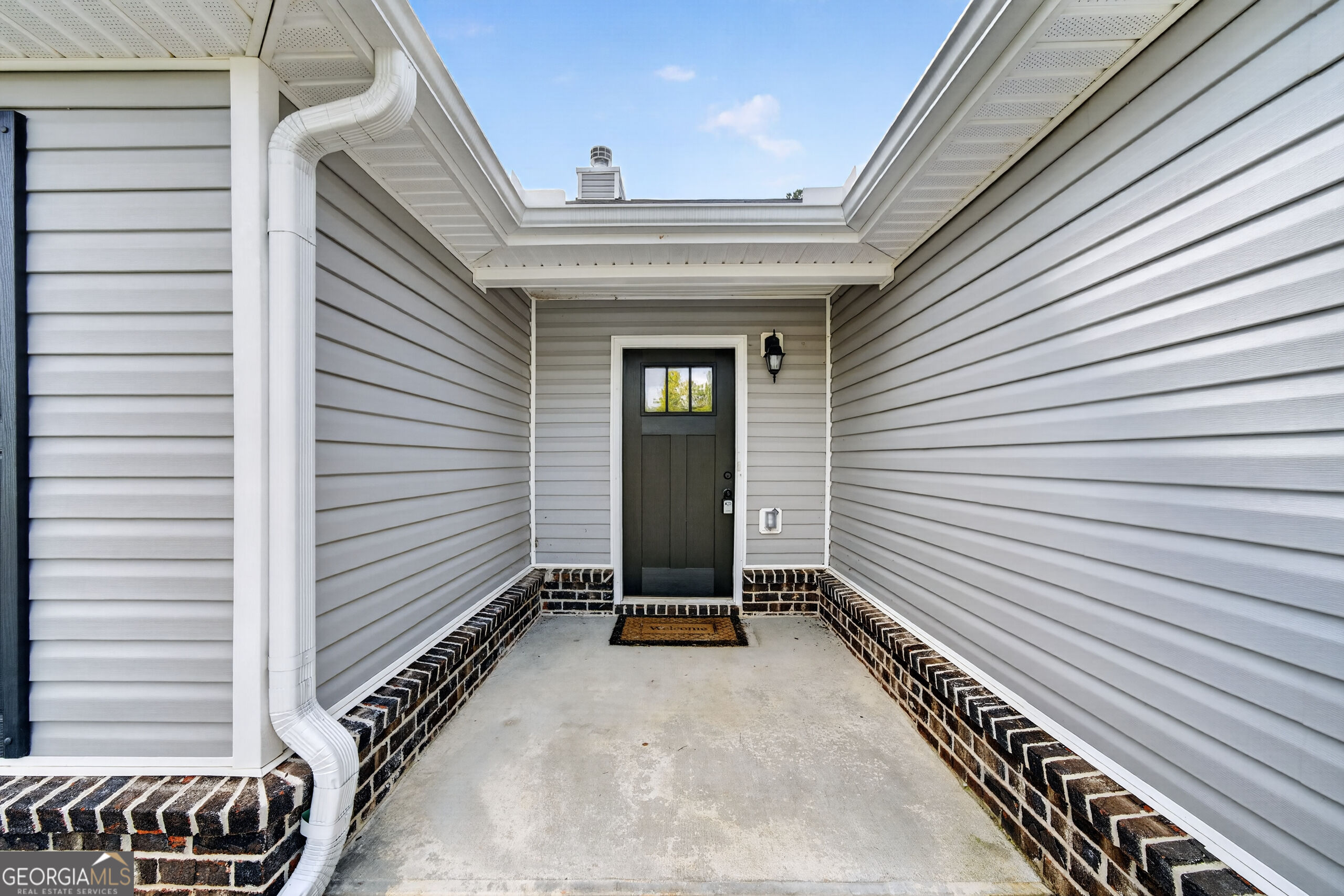421 Riley Circle NW