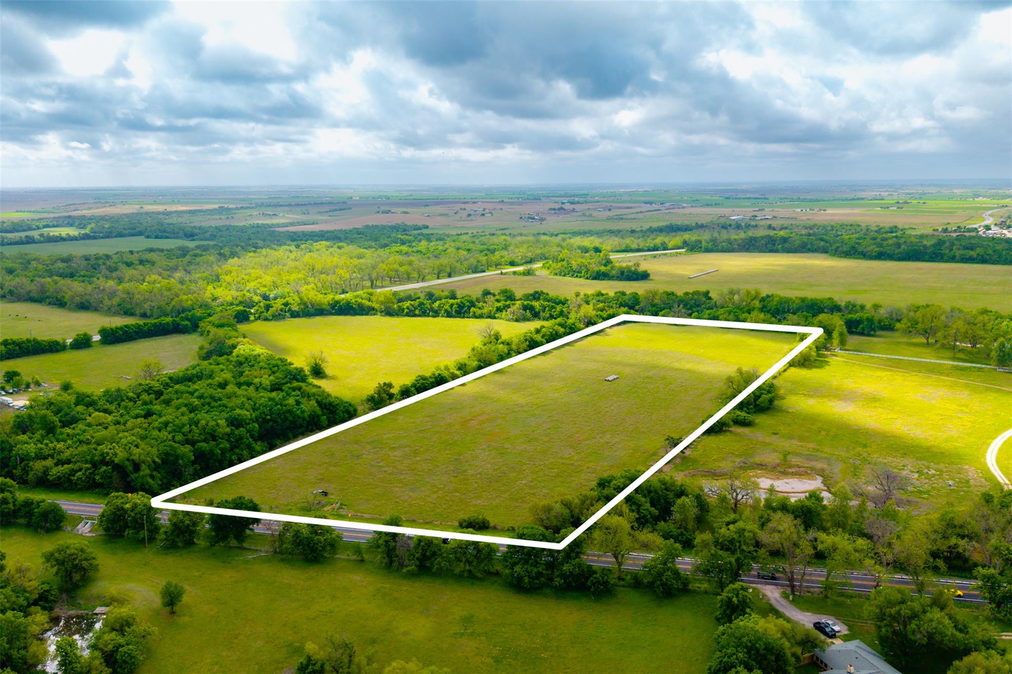 3 Minutes from Samsung: 18.45 Acres of Unrestricted Land in Taylor TX