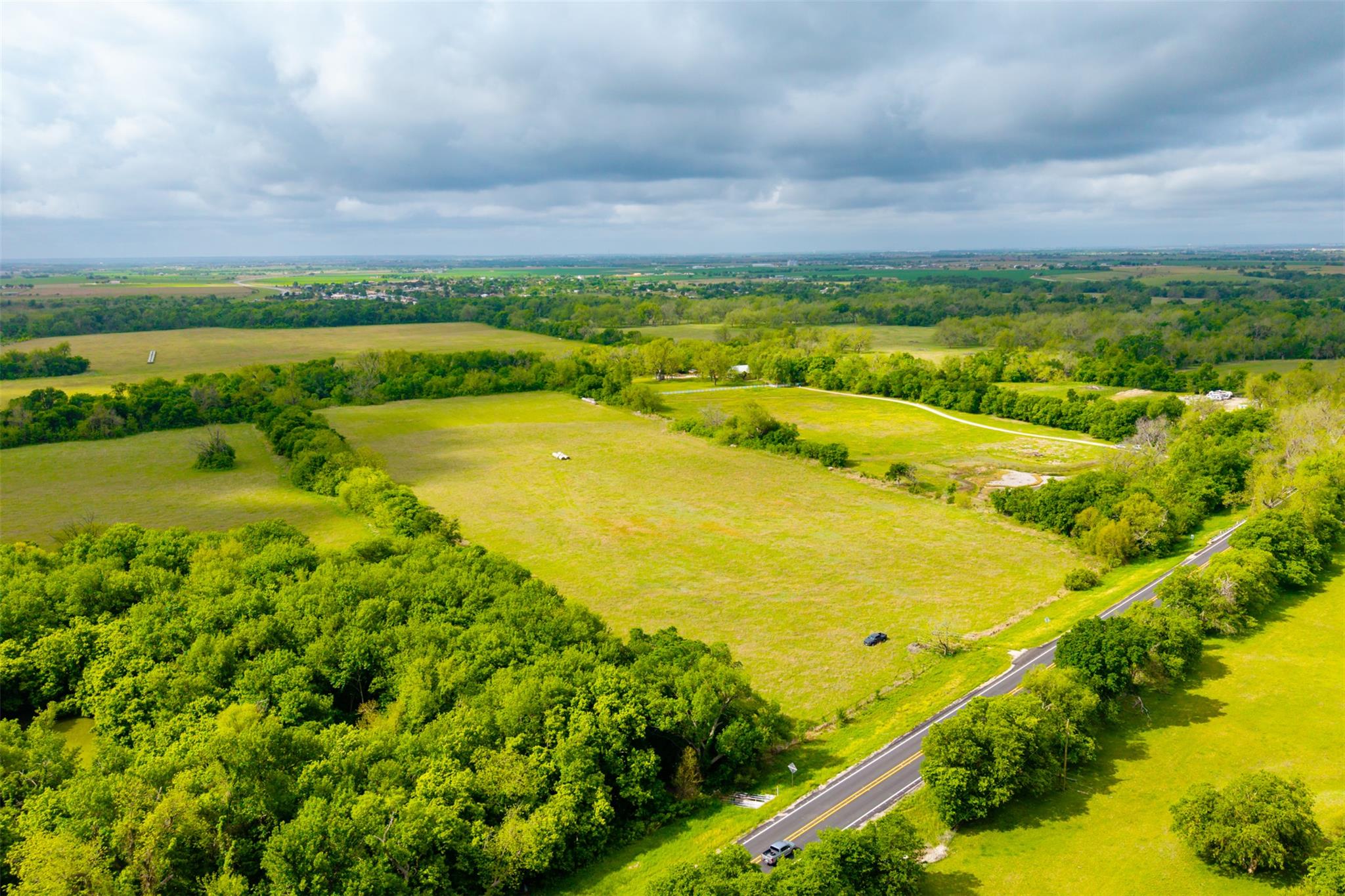 3 Minutes from Samsung: 18.45 Acres of Unrestricted Land in Taylor TX