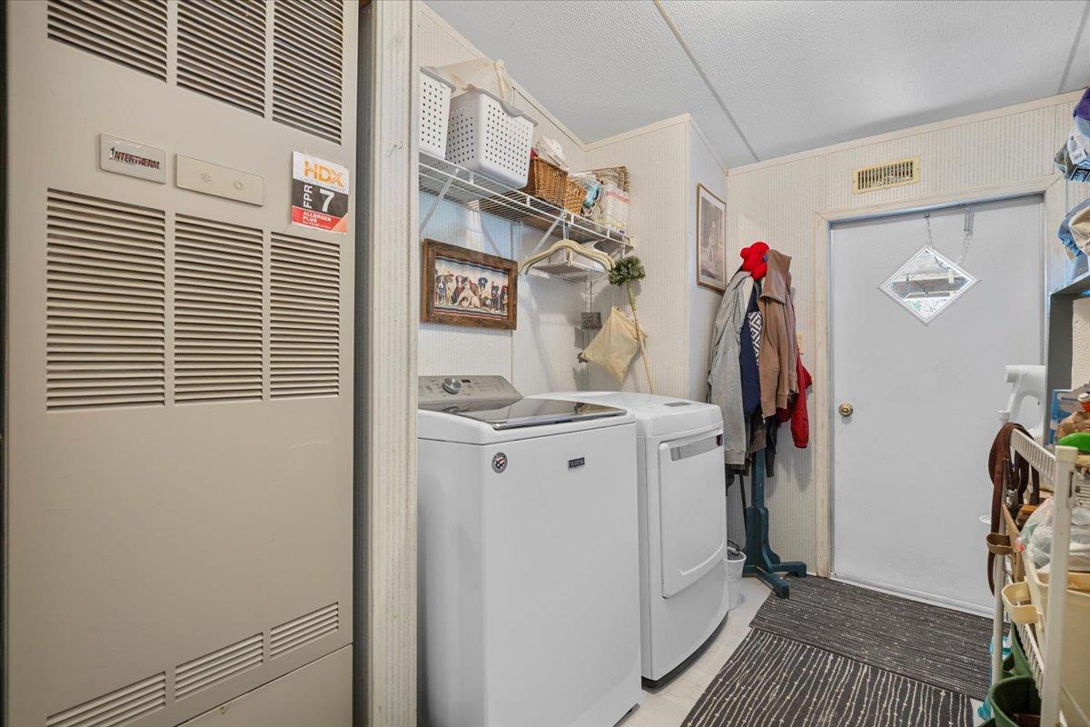 5 Unrestricted Acres in the Commecial Corridor of Manor on FM 973