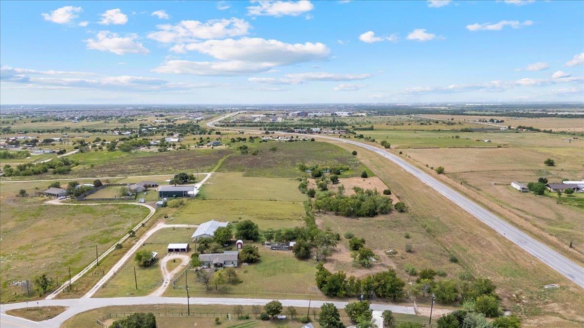 5 Unrestricted Acres in the Commecial Corridor of Manor on FM 973