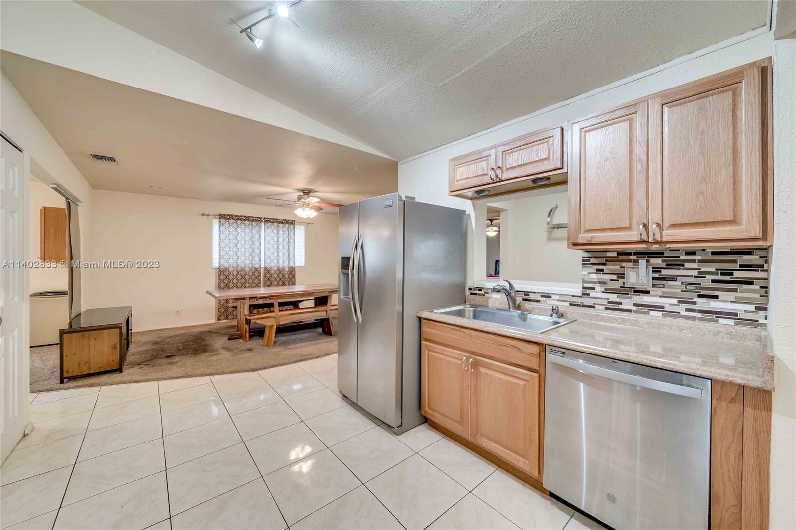 9230 NW 32nd Mnr
